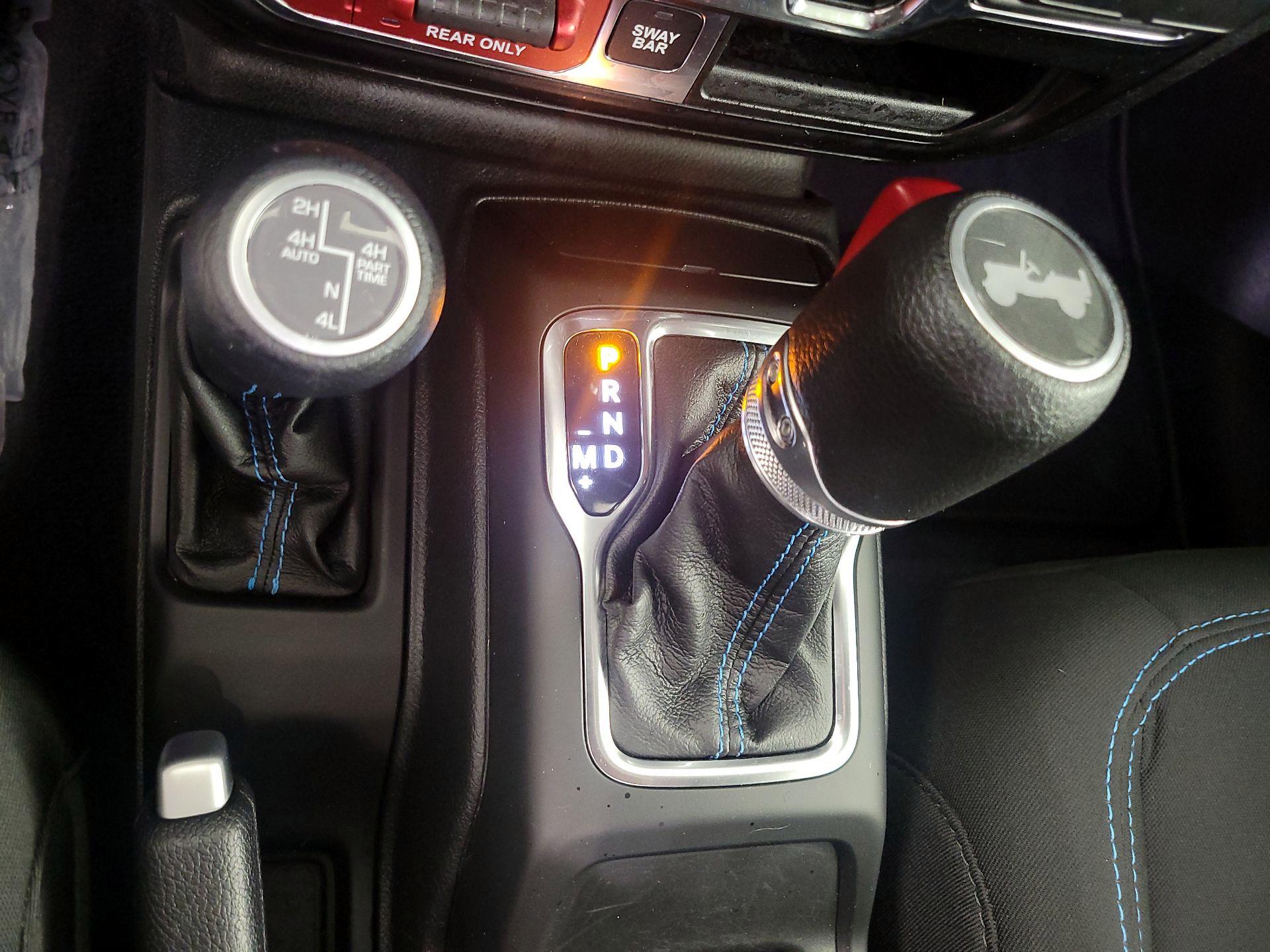 Thumbnail: 2022 Jeep Wrangler - 17