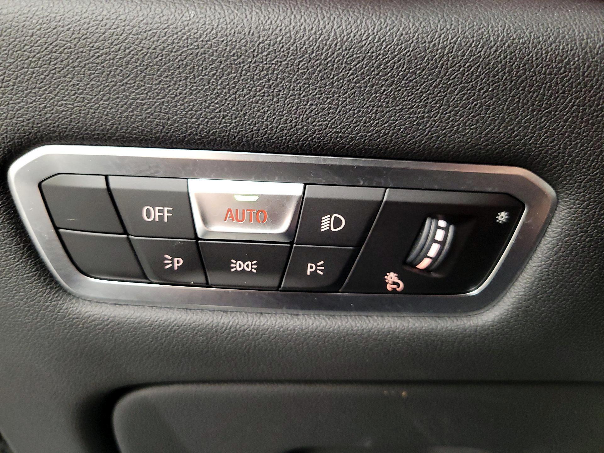 Thumbnail: 2022 BMW X5 - 13