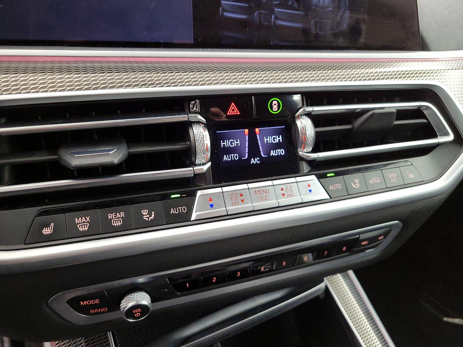 Thumbnail: 2022 BMW X5 - 17