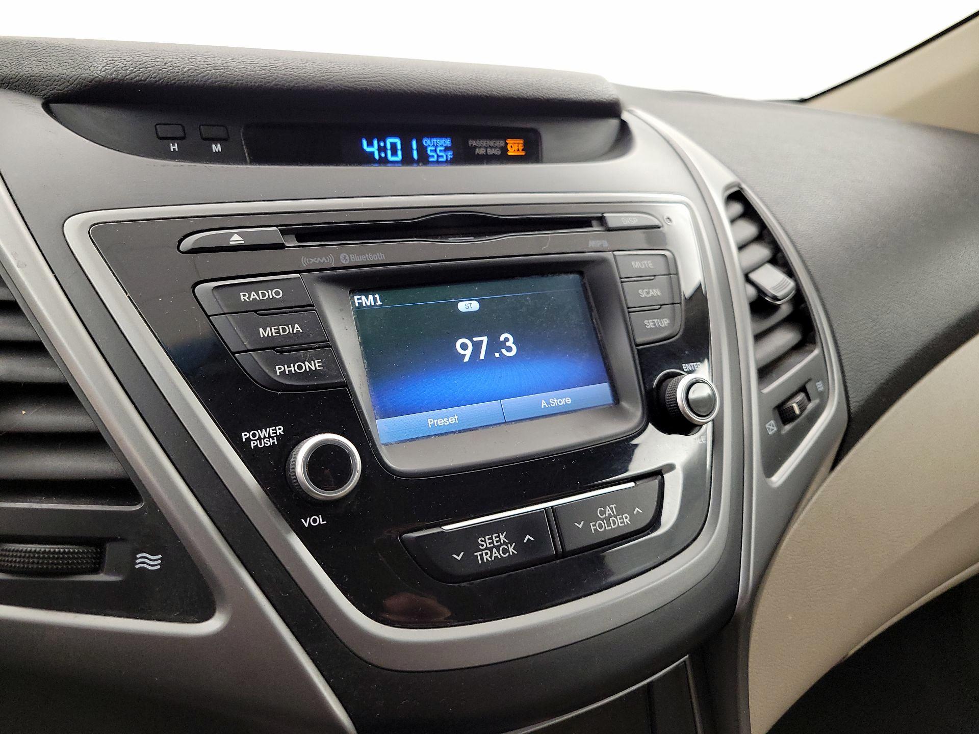 Thumbnail: 2015 Hyundai Elantra - 15