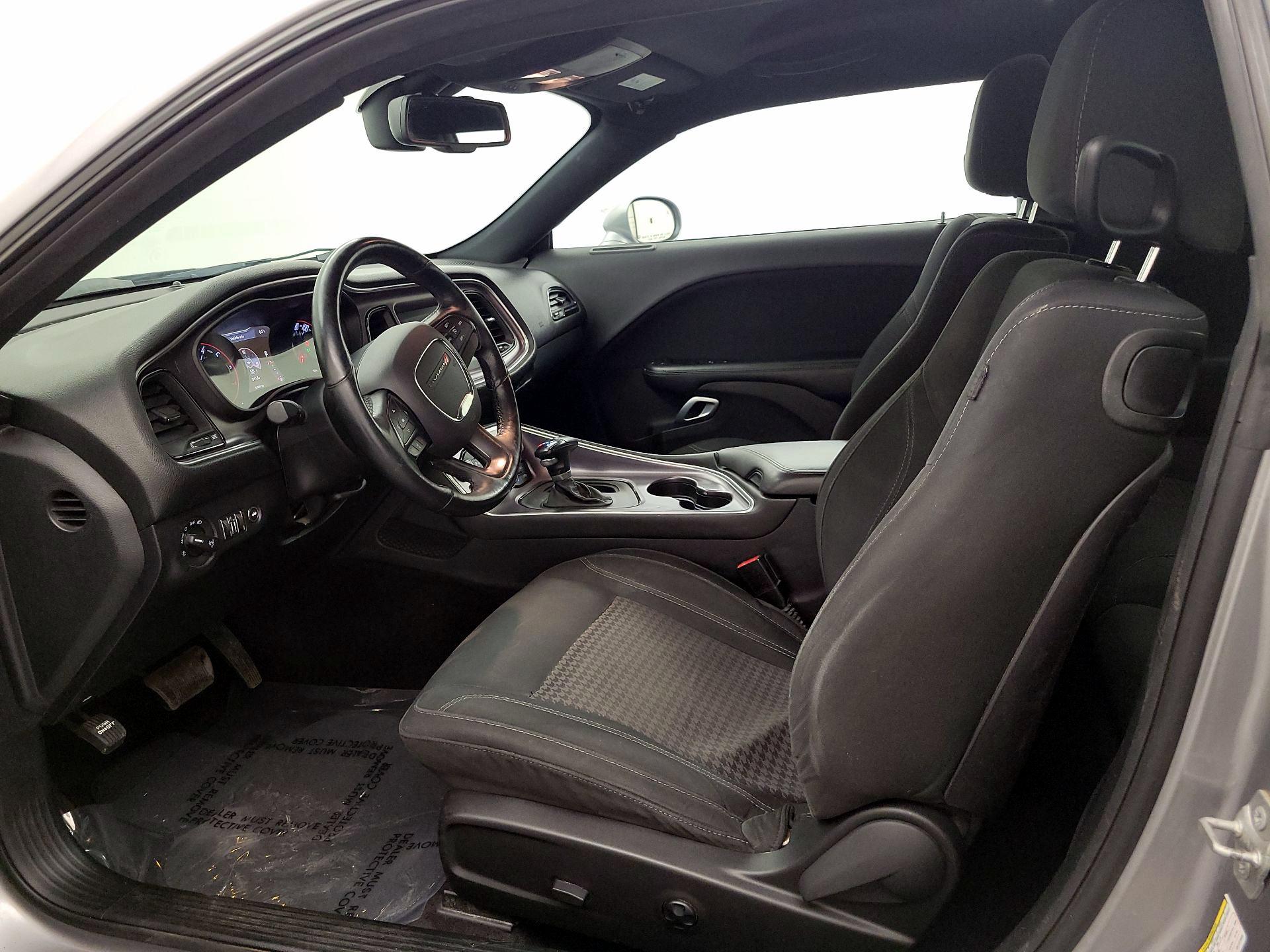 Thumbnail: 2016 Dodge Challenger - 11