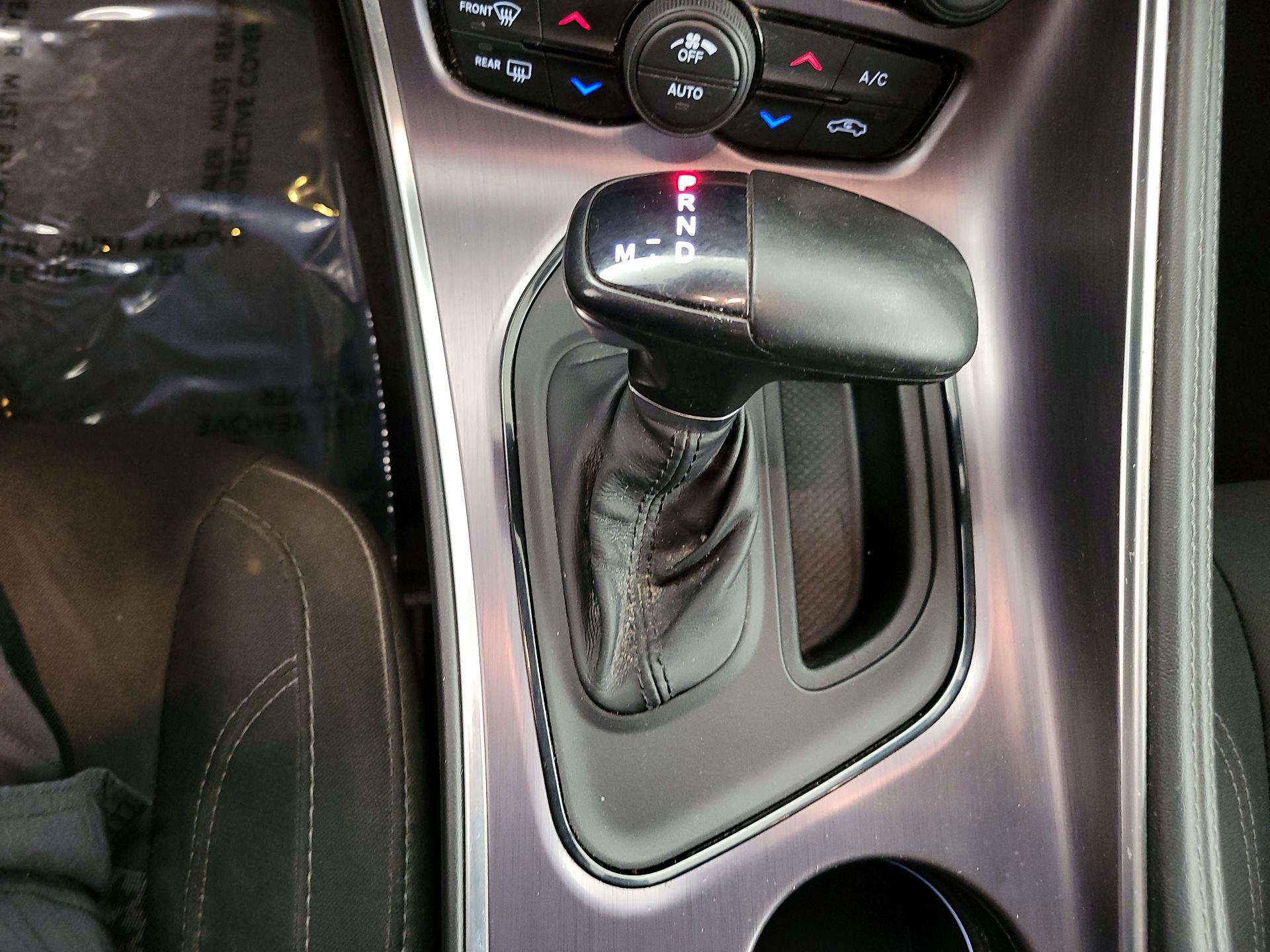 Thumbnail: 2016 Dodge Challenger - 17