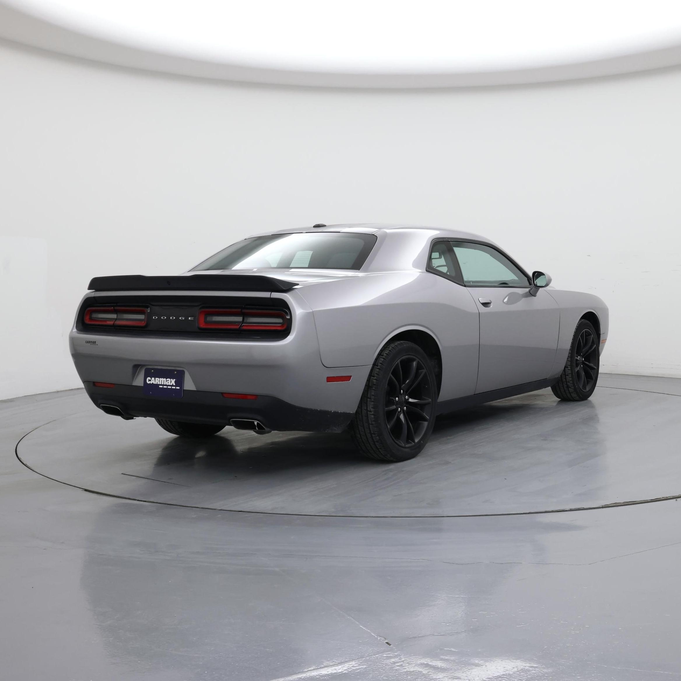 Thumbnail: 2016 Dodge Challenger - 8