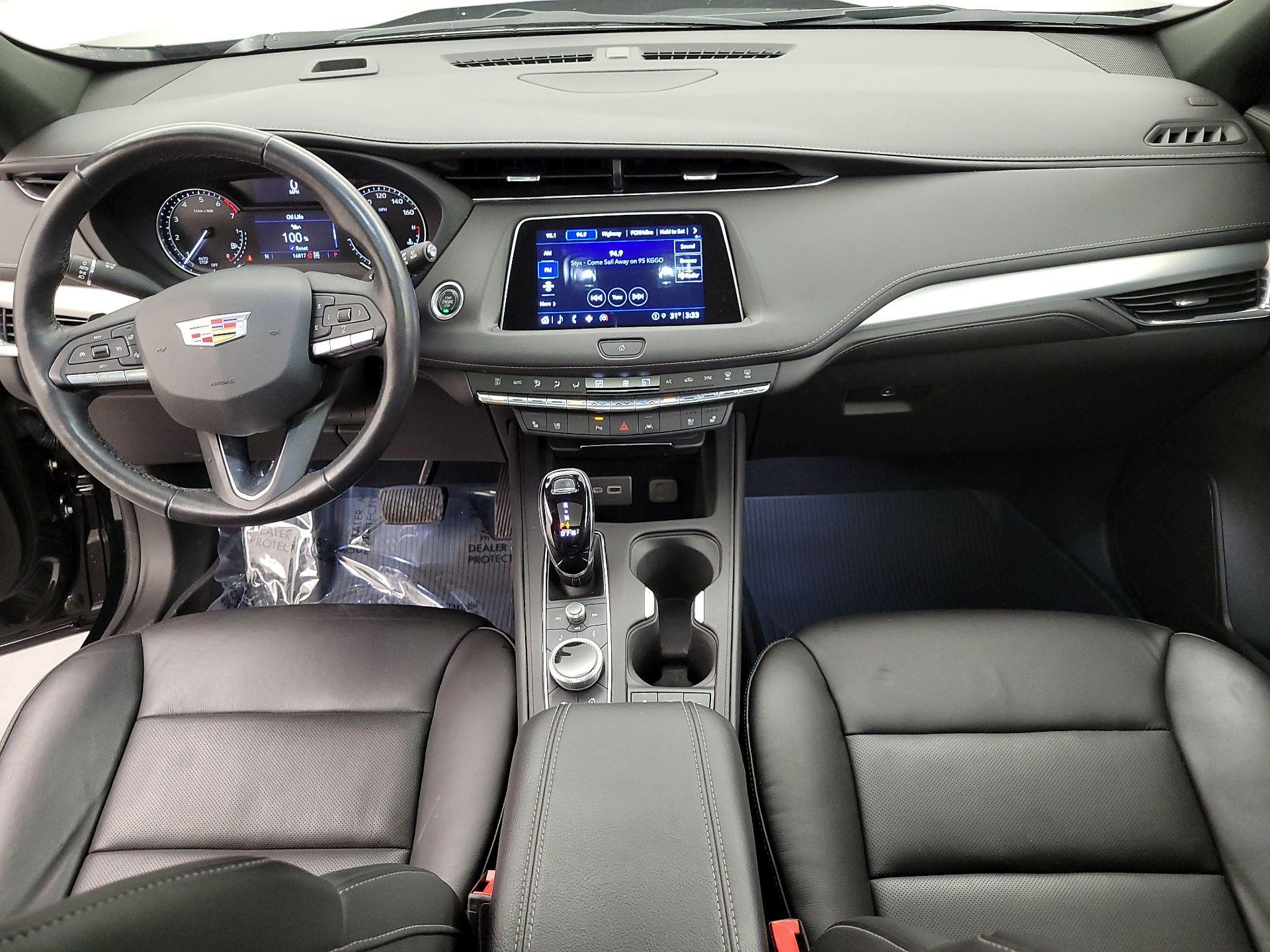 Thumbnail: 2023 Cadillac XT4 - 9