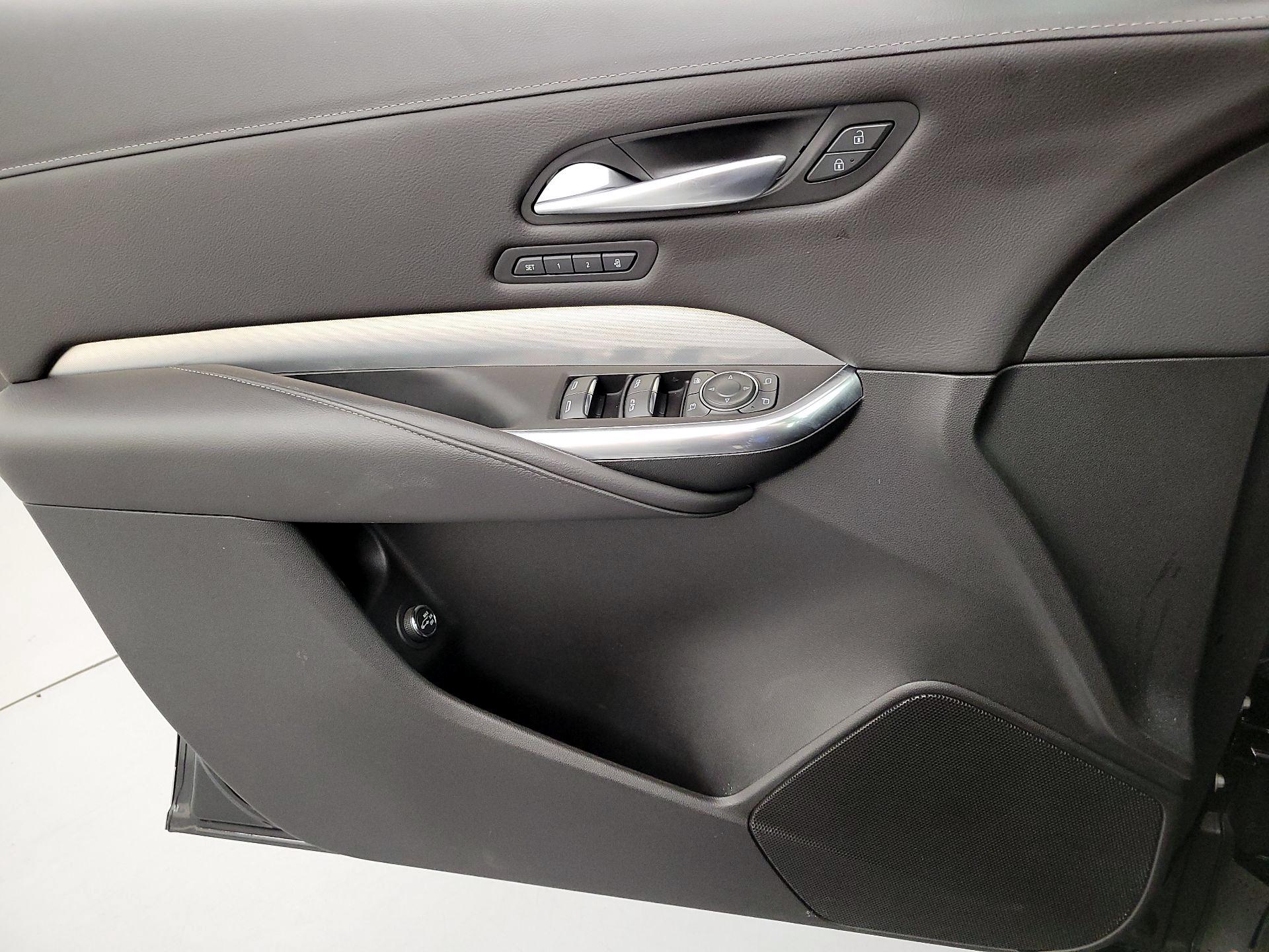 Thumbnail: 2023 Cadillac XT4 - 12