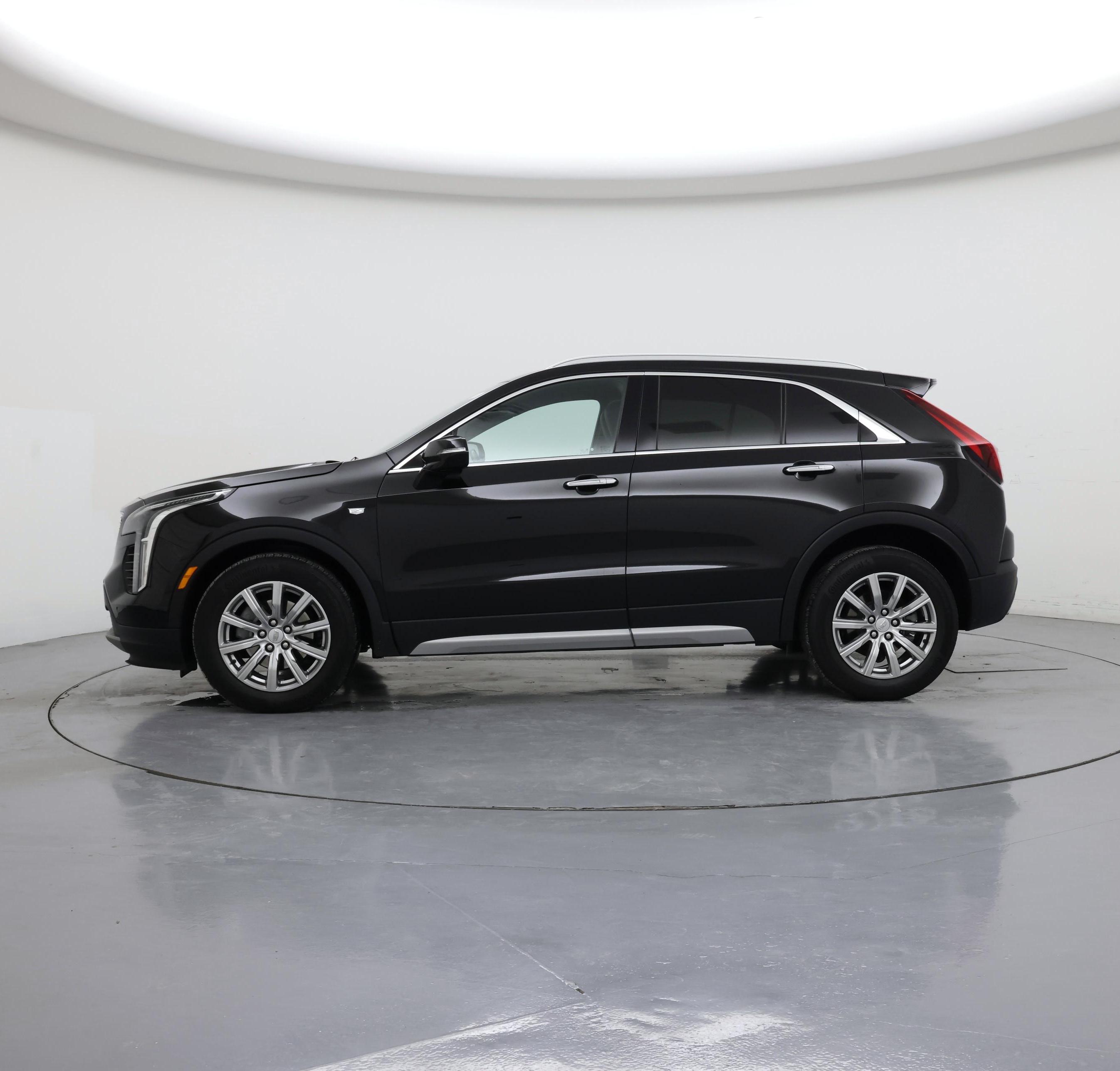 Thumbnail: 2023 Cadillac XT4 - 3