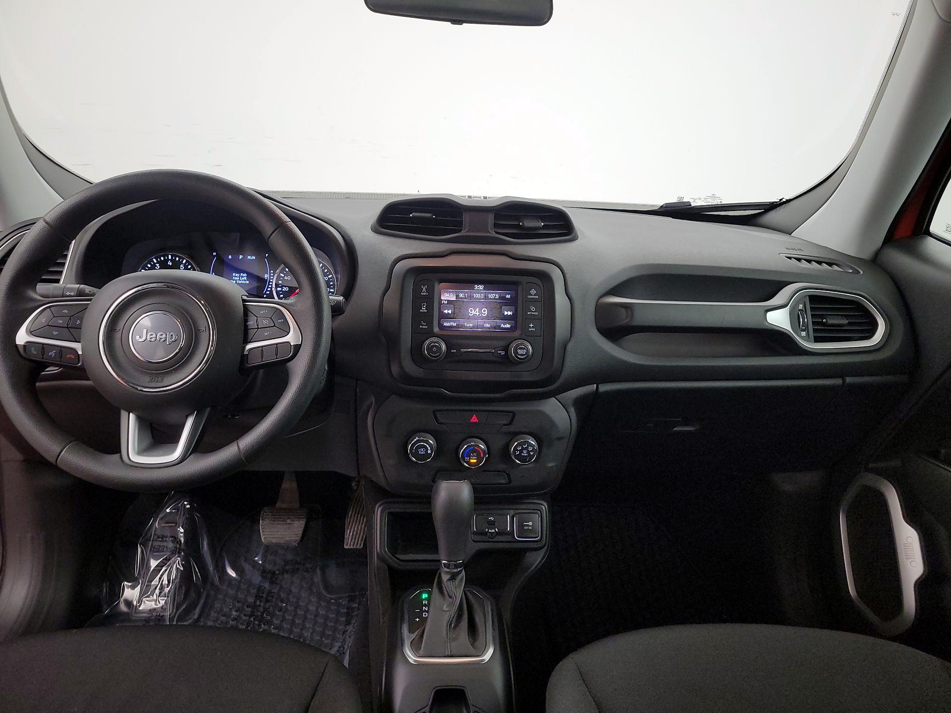 Thumbnail: 2018 Jeep Renegade - 9