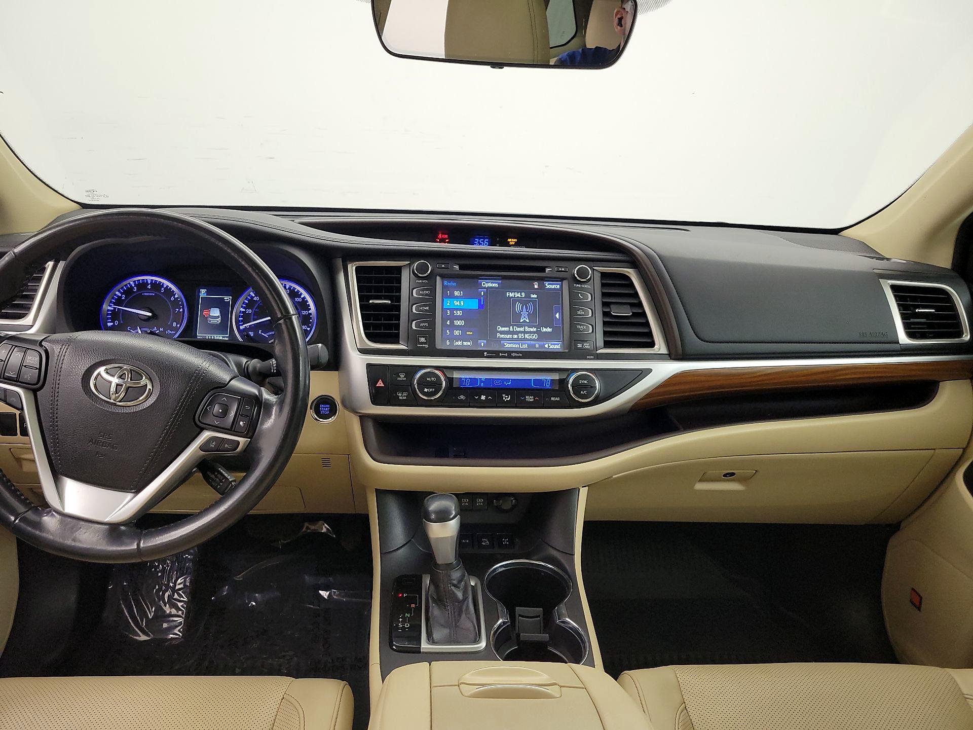 Thumbnail: 2019 Toyota Highlander - 9