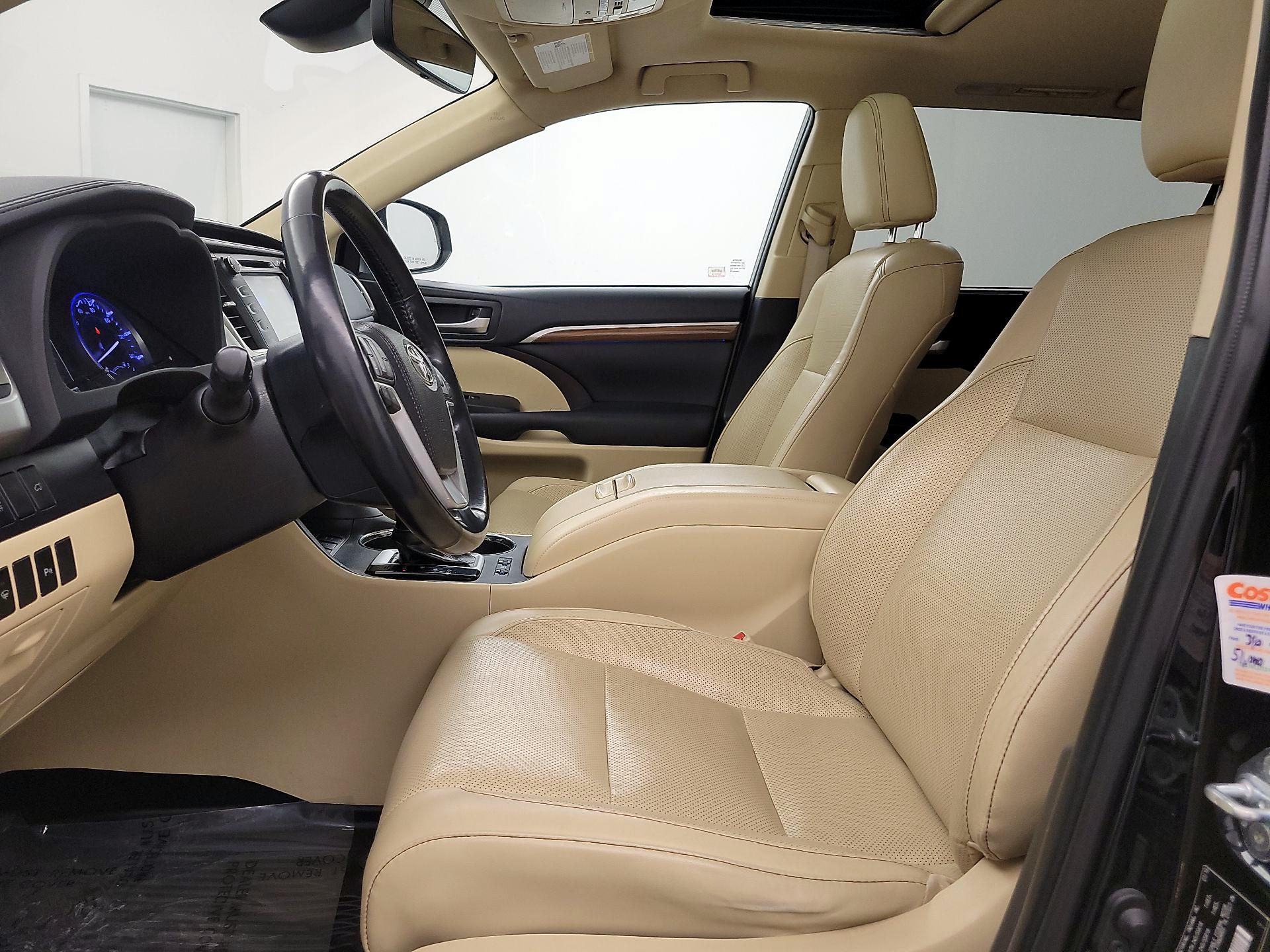 Thumbnail: 2019 Toyota Highlander - 11