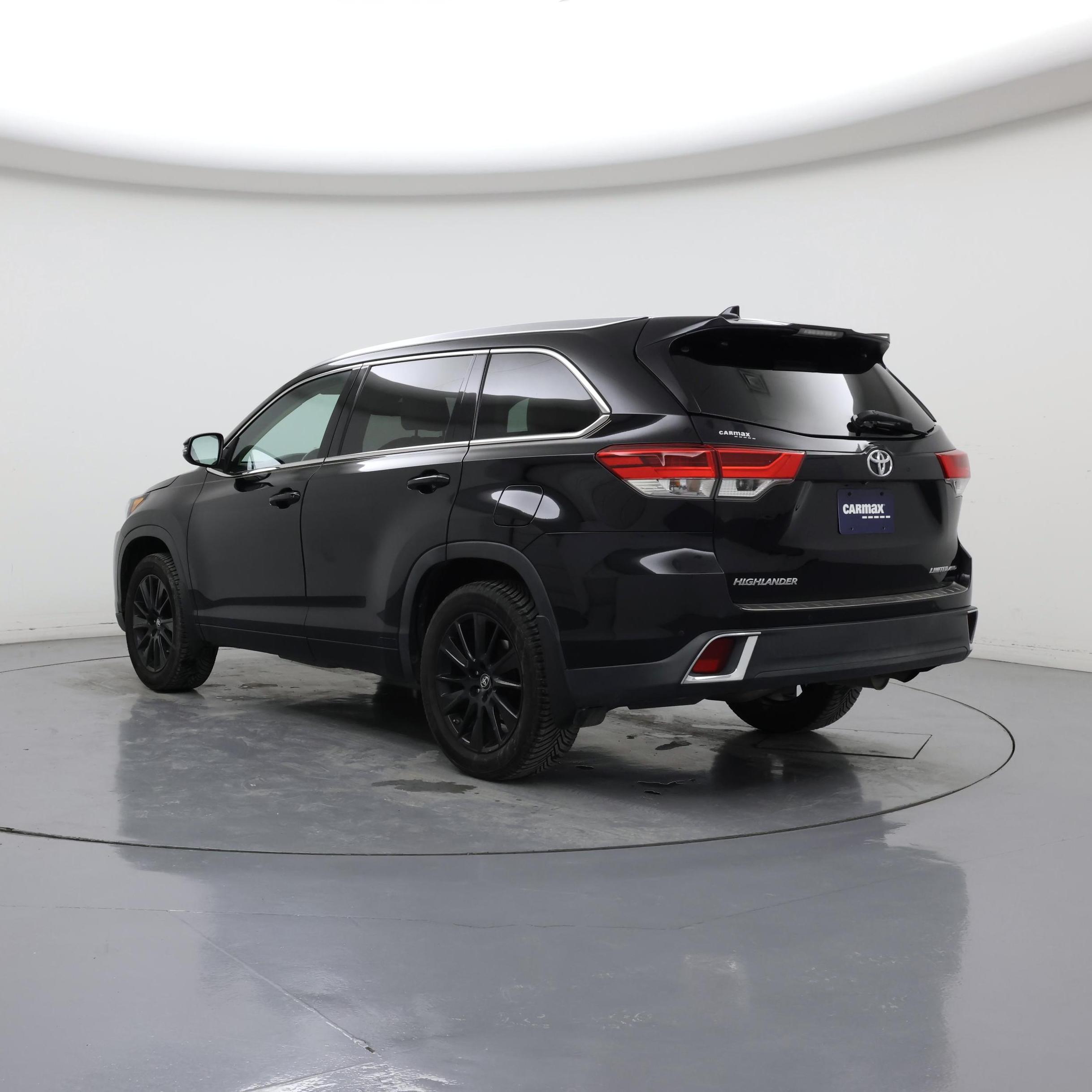 Thumbnail: 2019 Toyota Highlander - 2