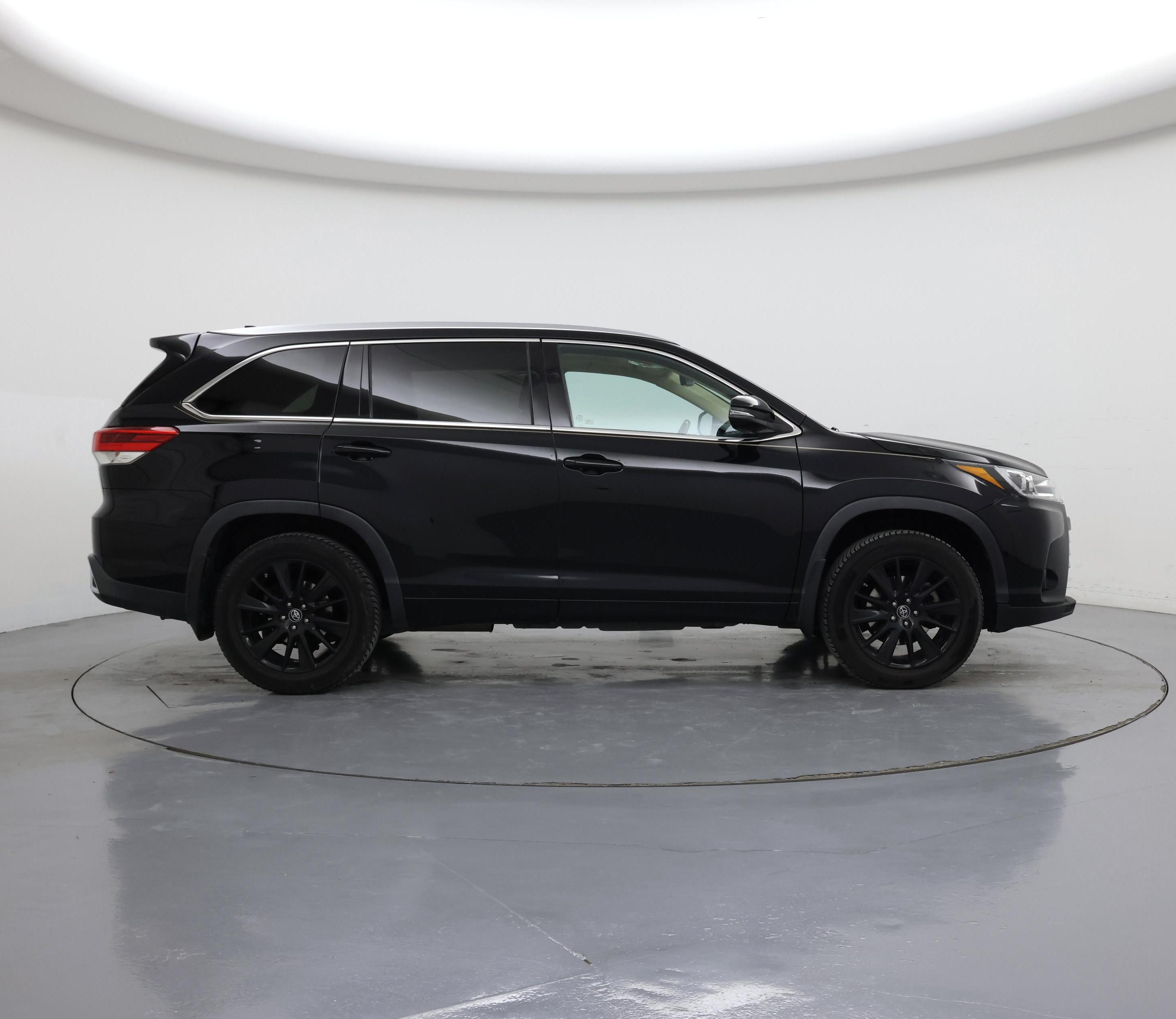 Thumbnail: 2019 Toyota Highlander - 7