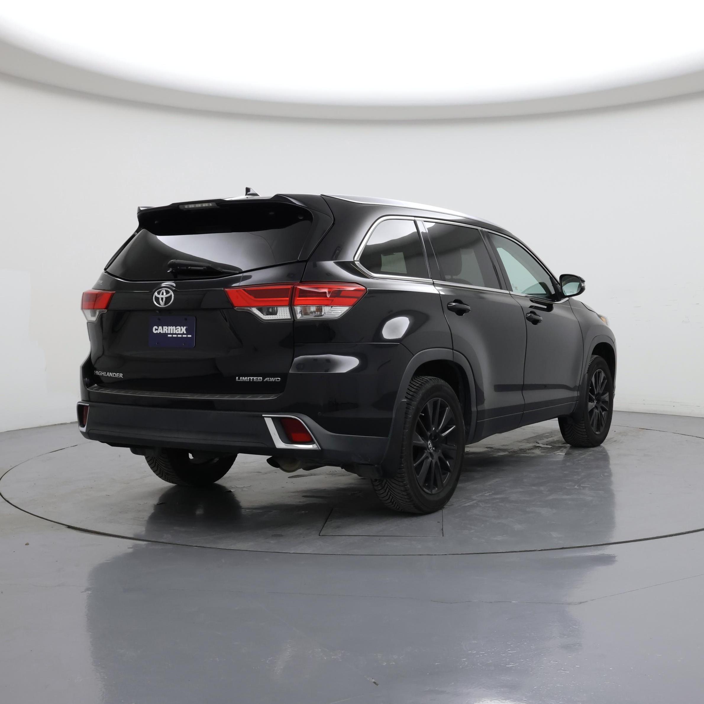 Thumbnail: 2019 Toyota Highlander - 8