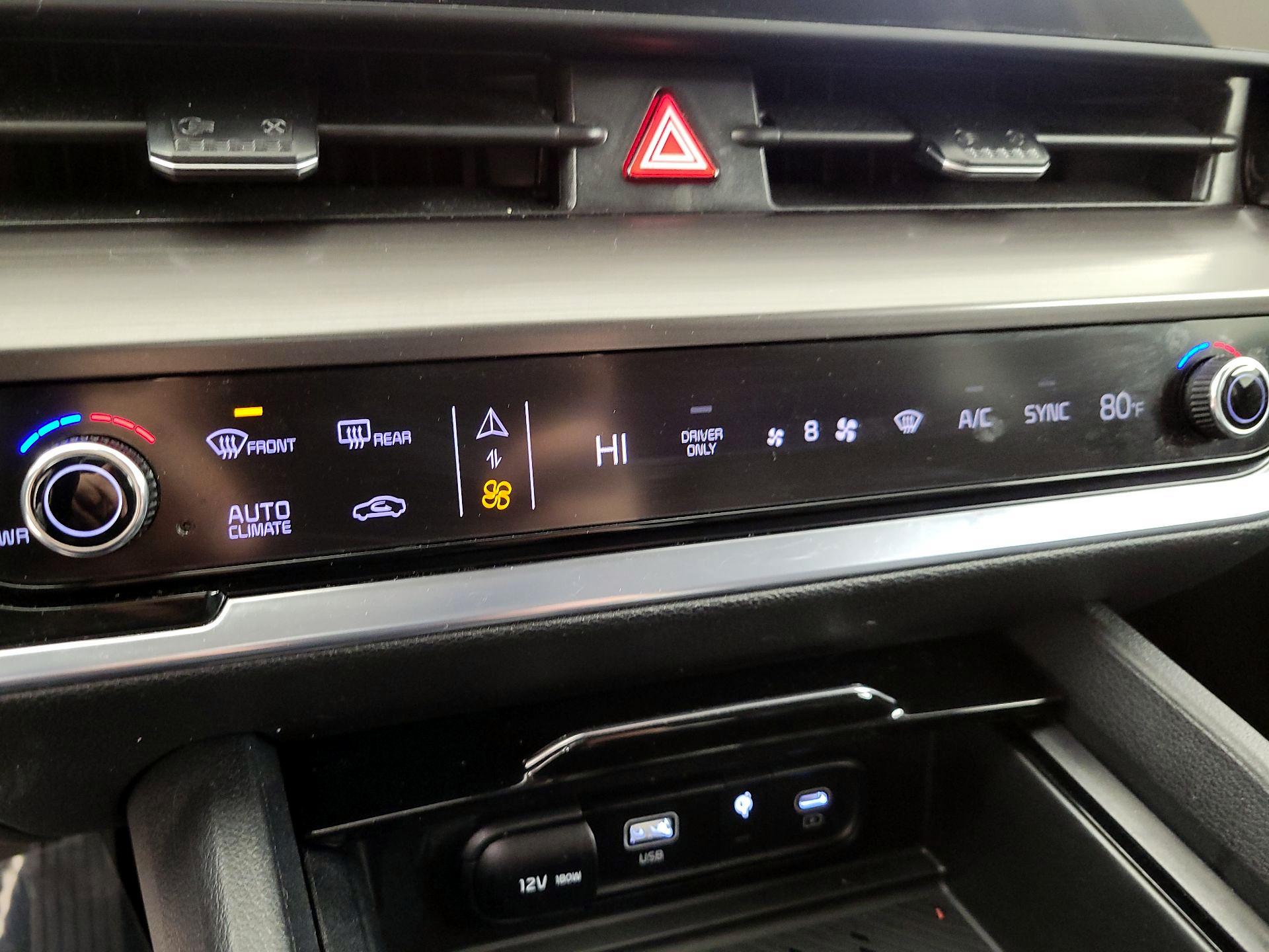 Thumbnail: 2023 Kia Sportage - 17