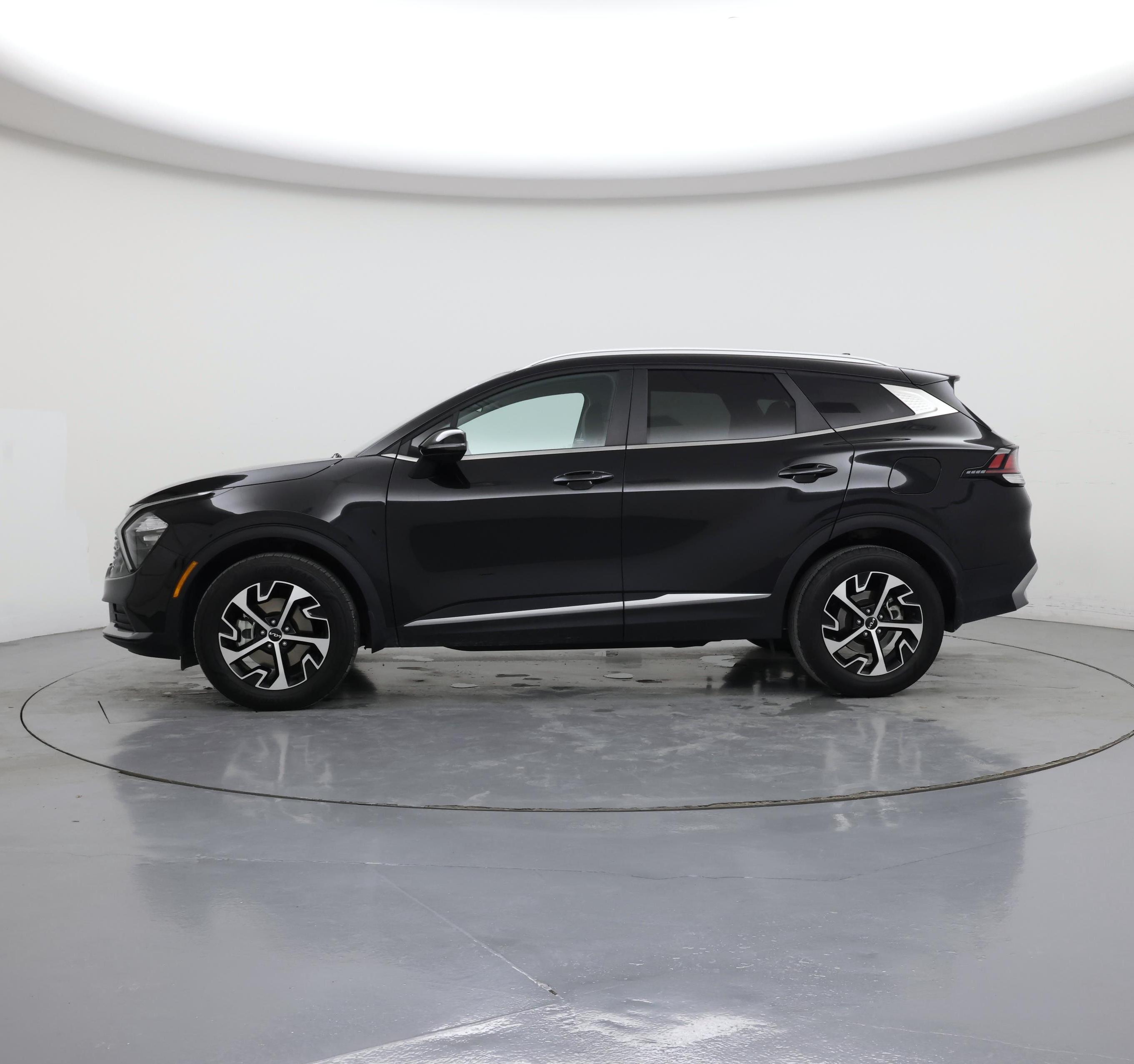 Thumbnail: 2023 Kia Sportage - 3