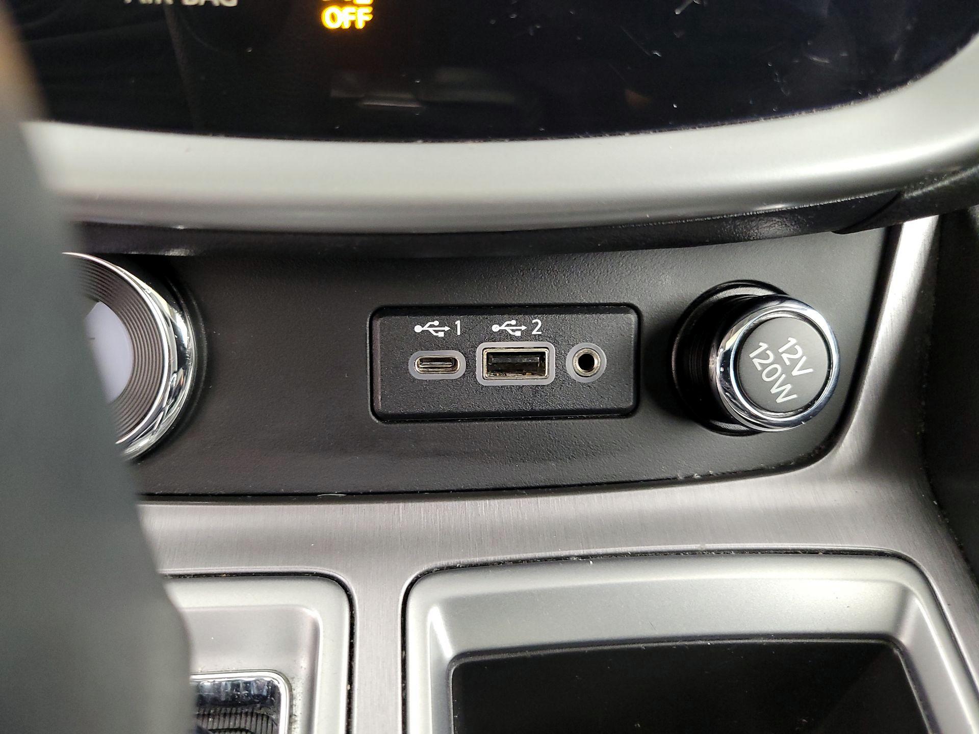 Thumbnail: 2019 Nissan Murano - 19