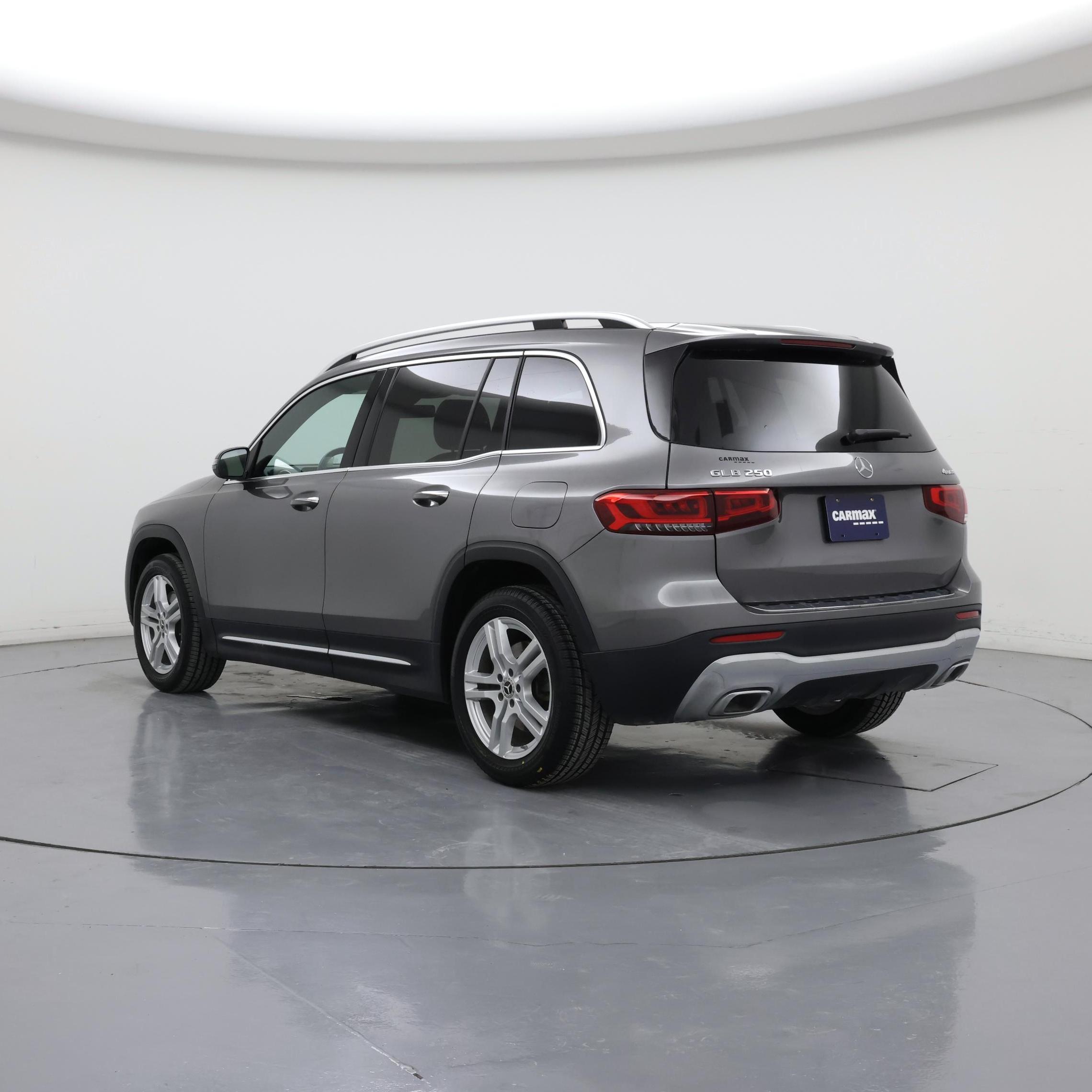 Thumbnail: 2023 Mercedes-Benz GLB - 2