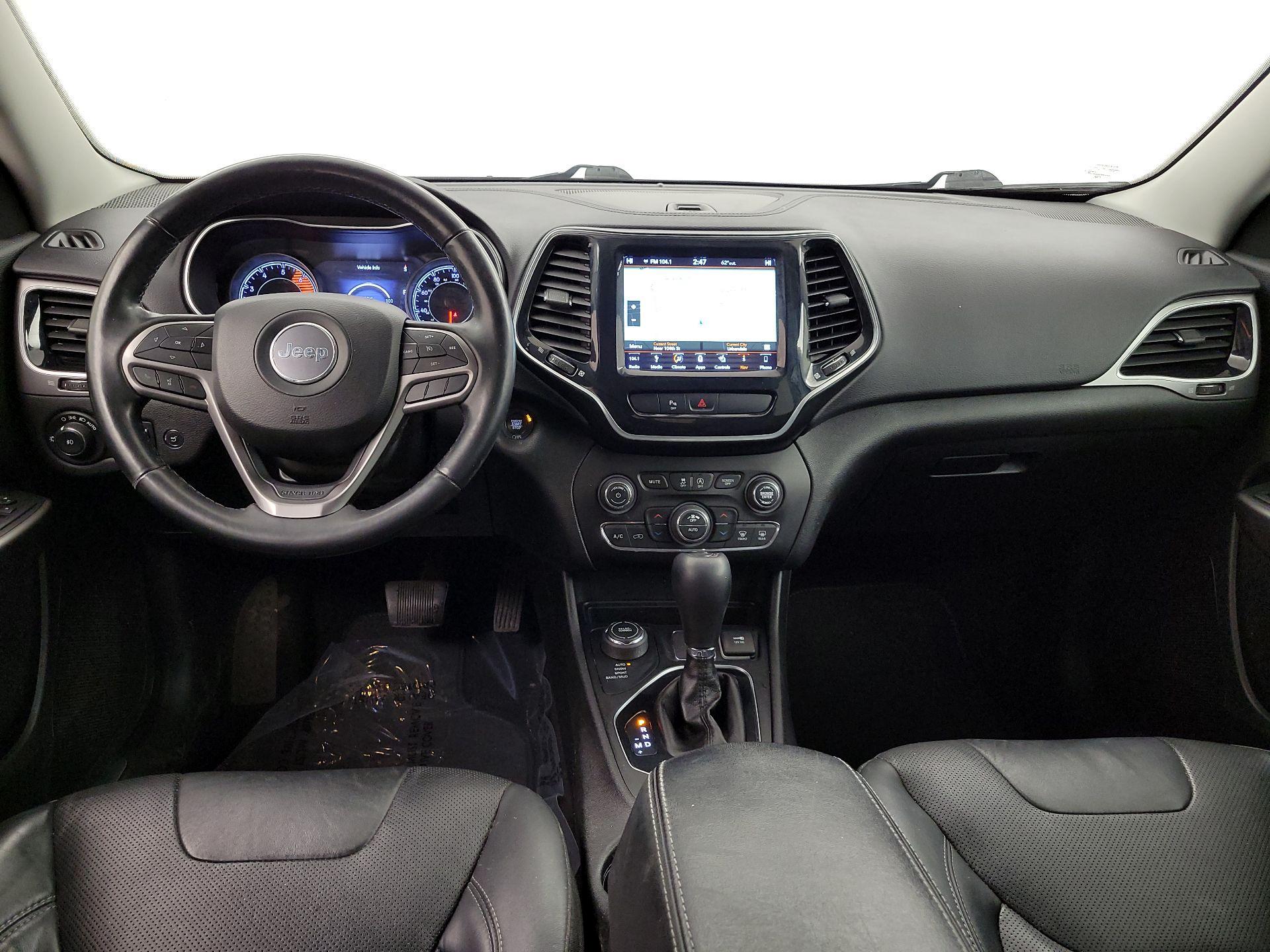 Thumbnail: 2019 Jeep Cherokee - 9