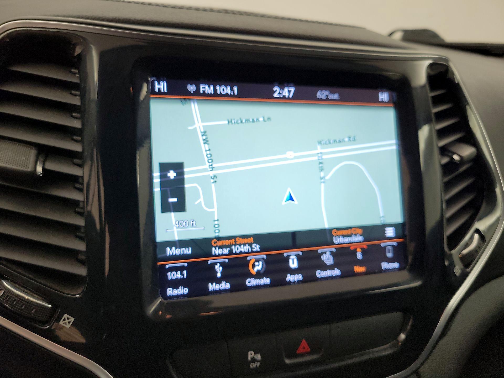 Thumbnail: 2019 Jeep Cherokee - 13