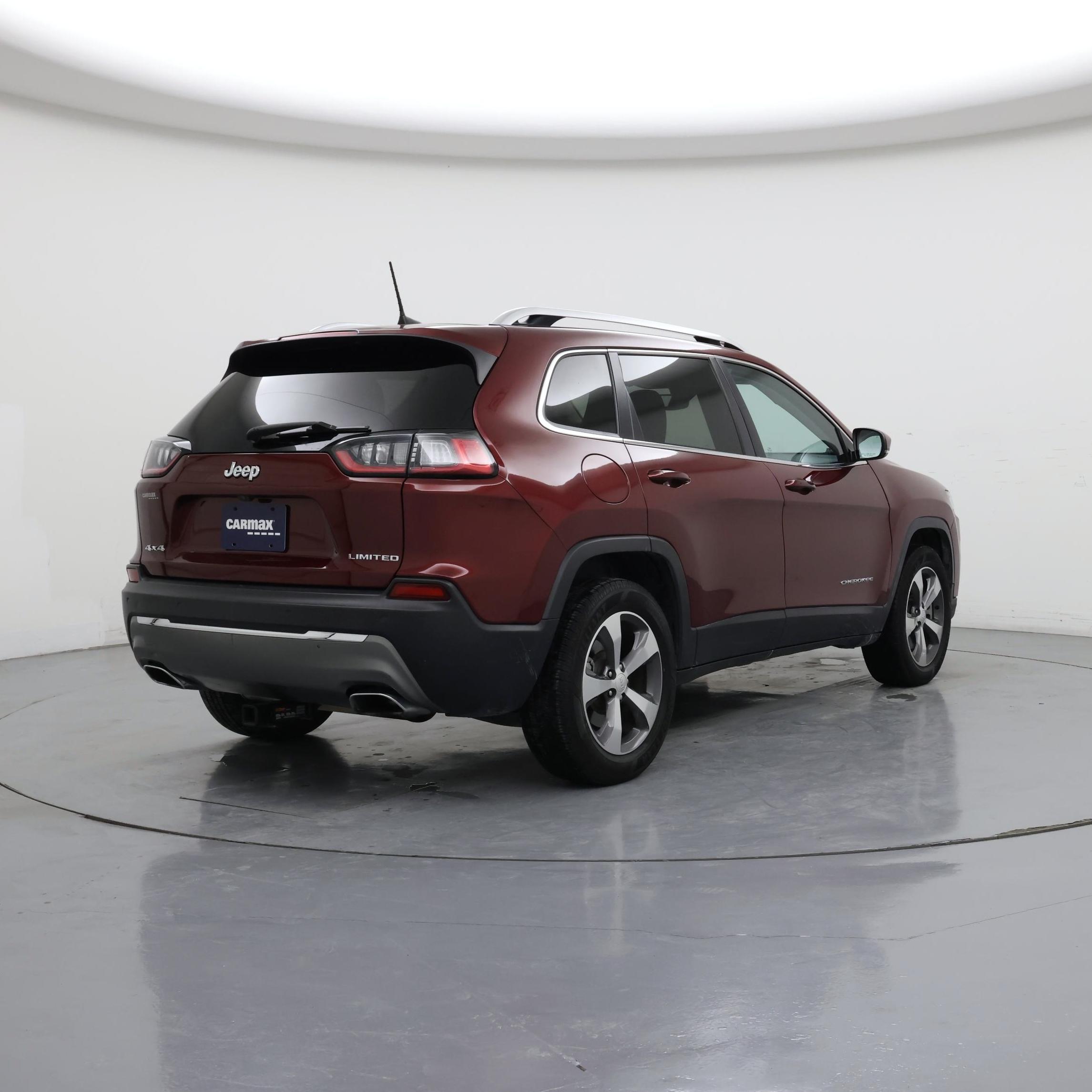 Thumbnail: 2019 Jeep Cherokee - 8