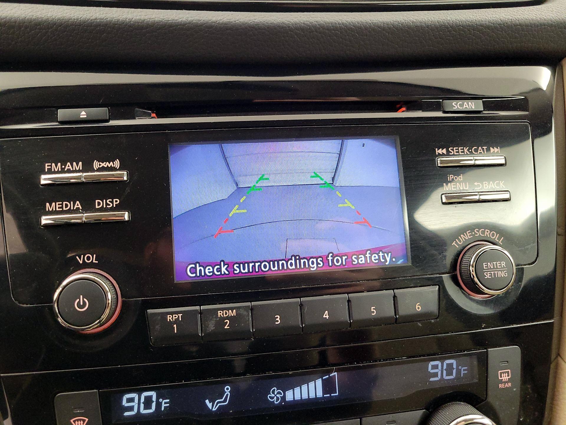 Thumbnail: 2017 Nissan Rogue - 14