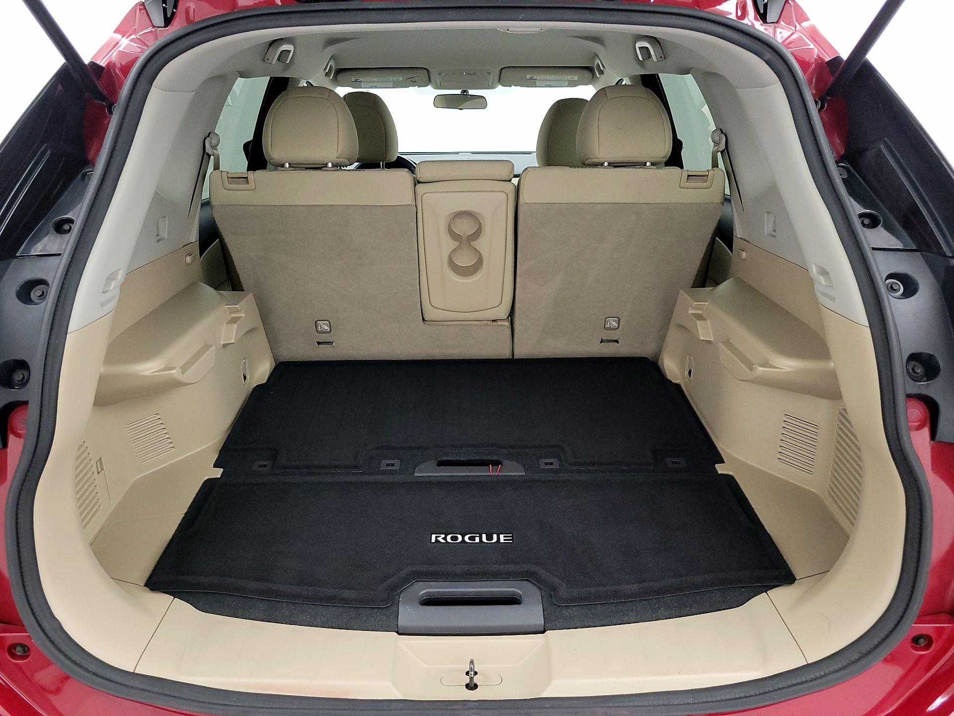 Thumbnail: 2017 Nissan Rogue - 20