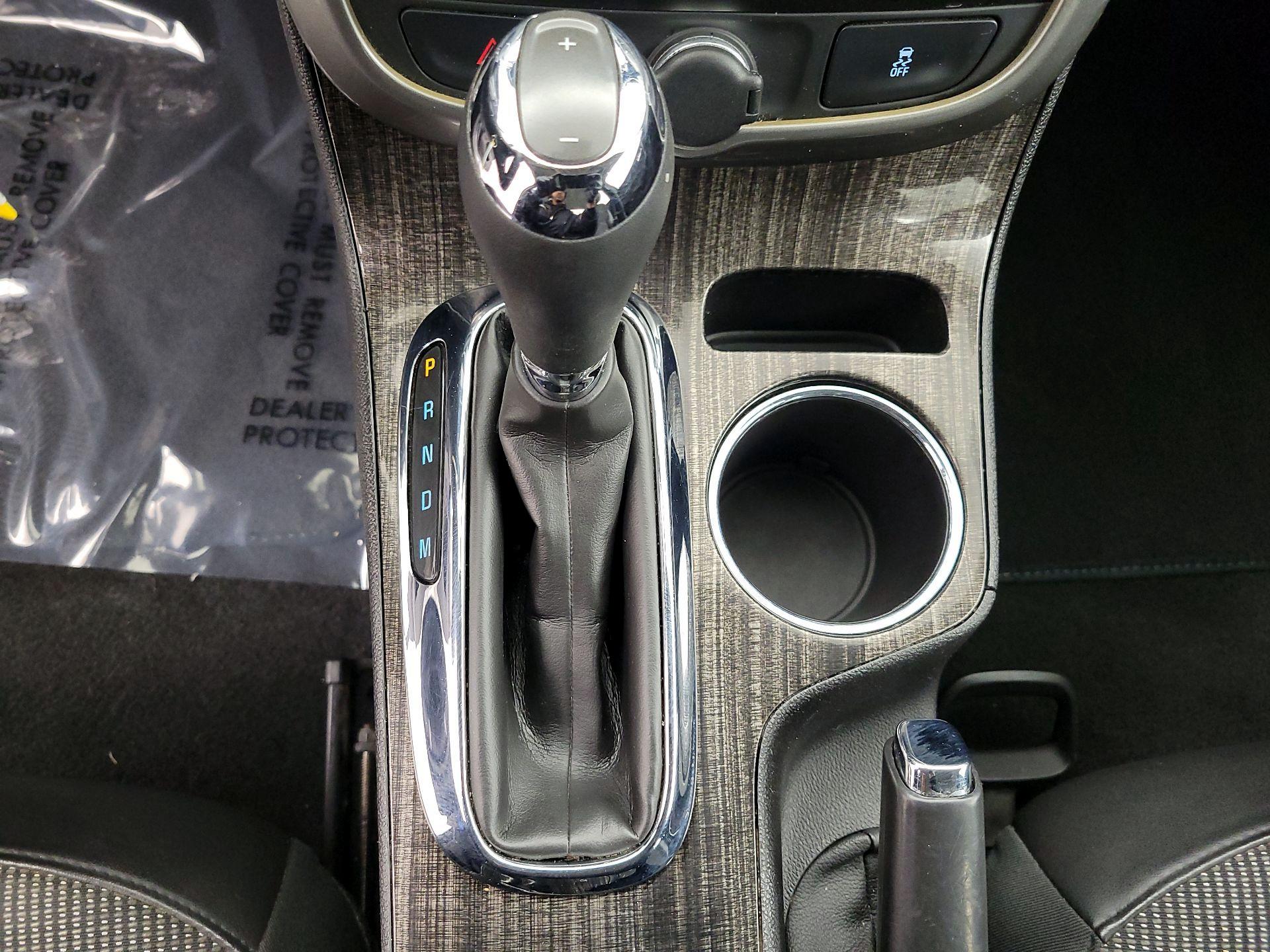 Thumbnail: 2016 Chevrolet Malibu - 16