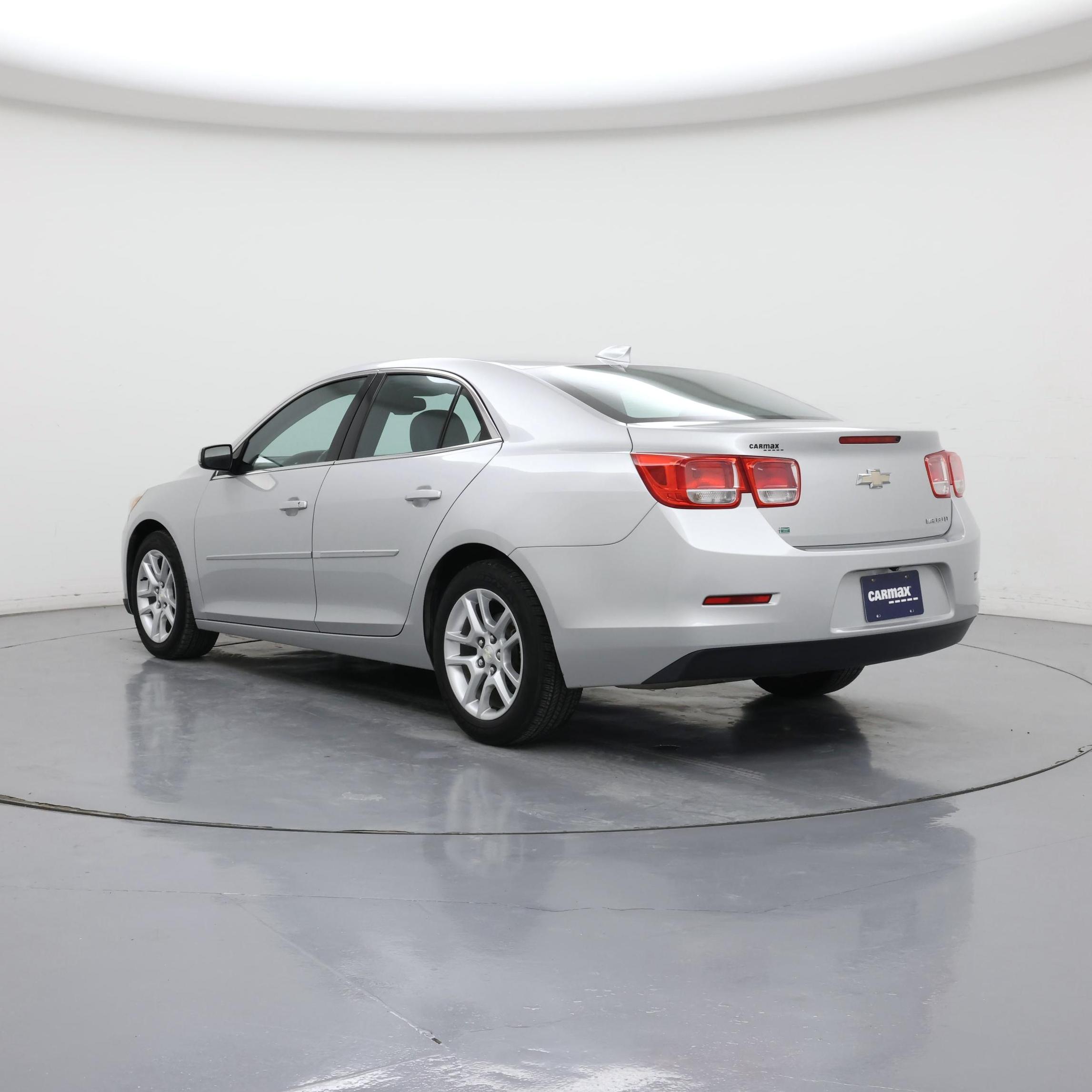 Thumbnail: 2016 Chevrolet Malibu - 2