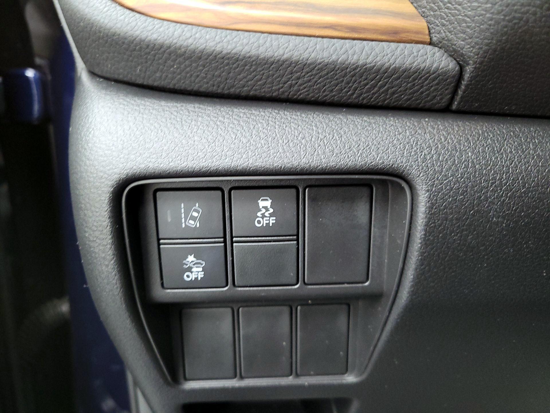 Thumbnail: 2018 Honda CR-V - 13