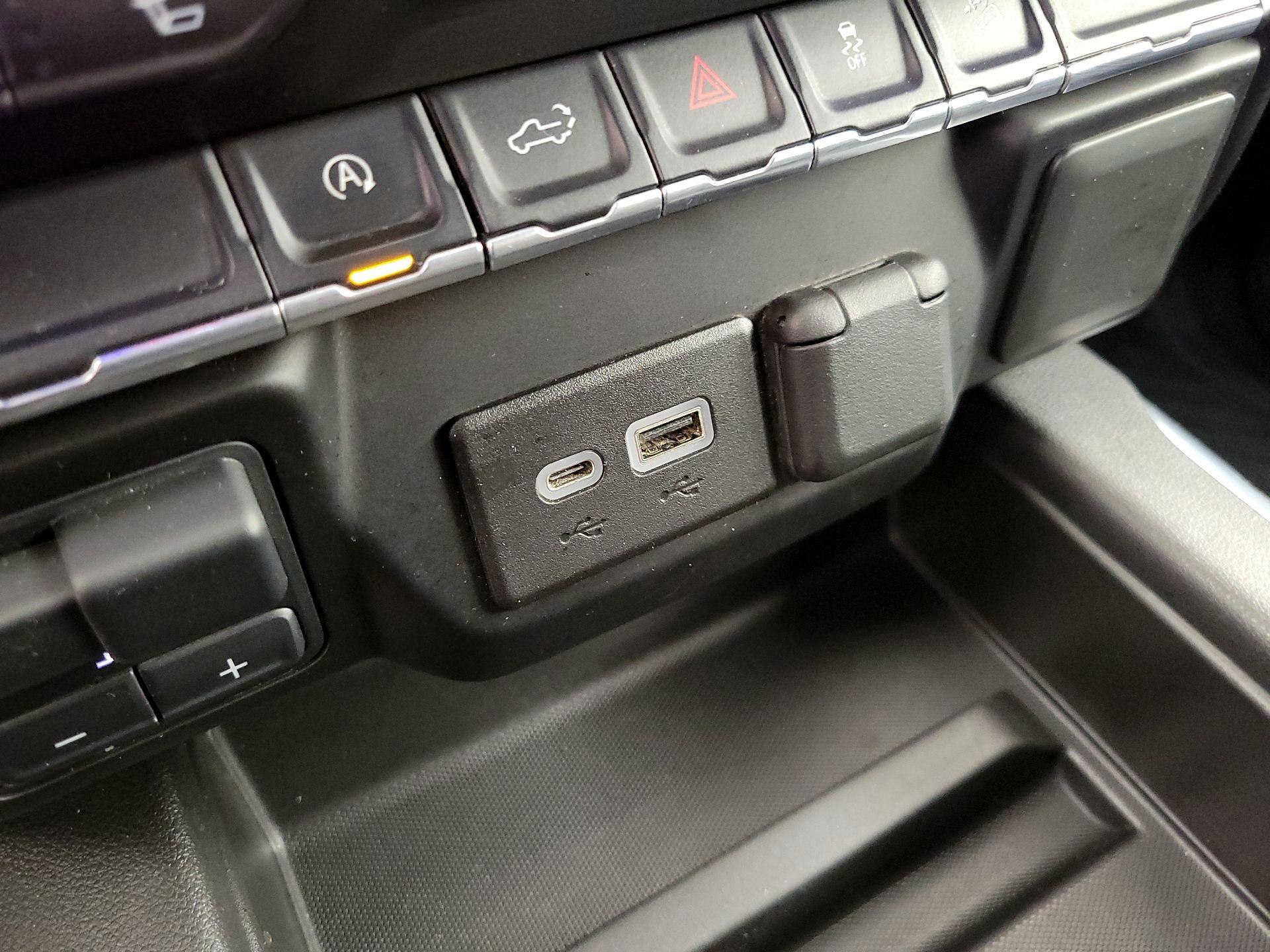 Thumbnail: 2021 Chevrolet Silverado 1500 - 18