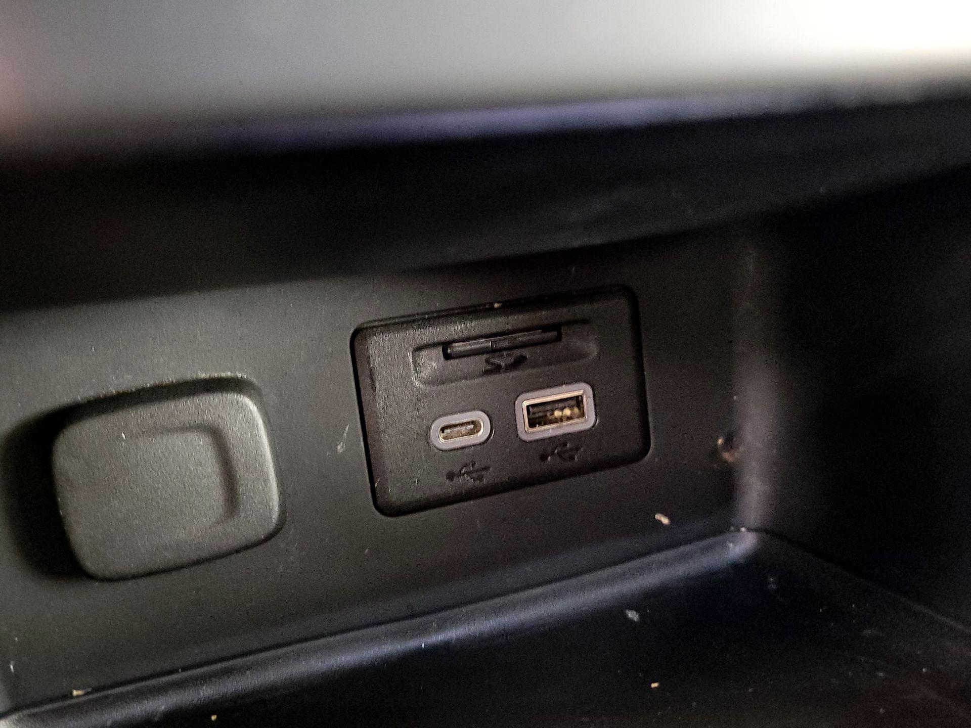 Thumbnail: 2022 GMC Acadia - 18