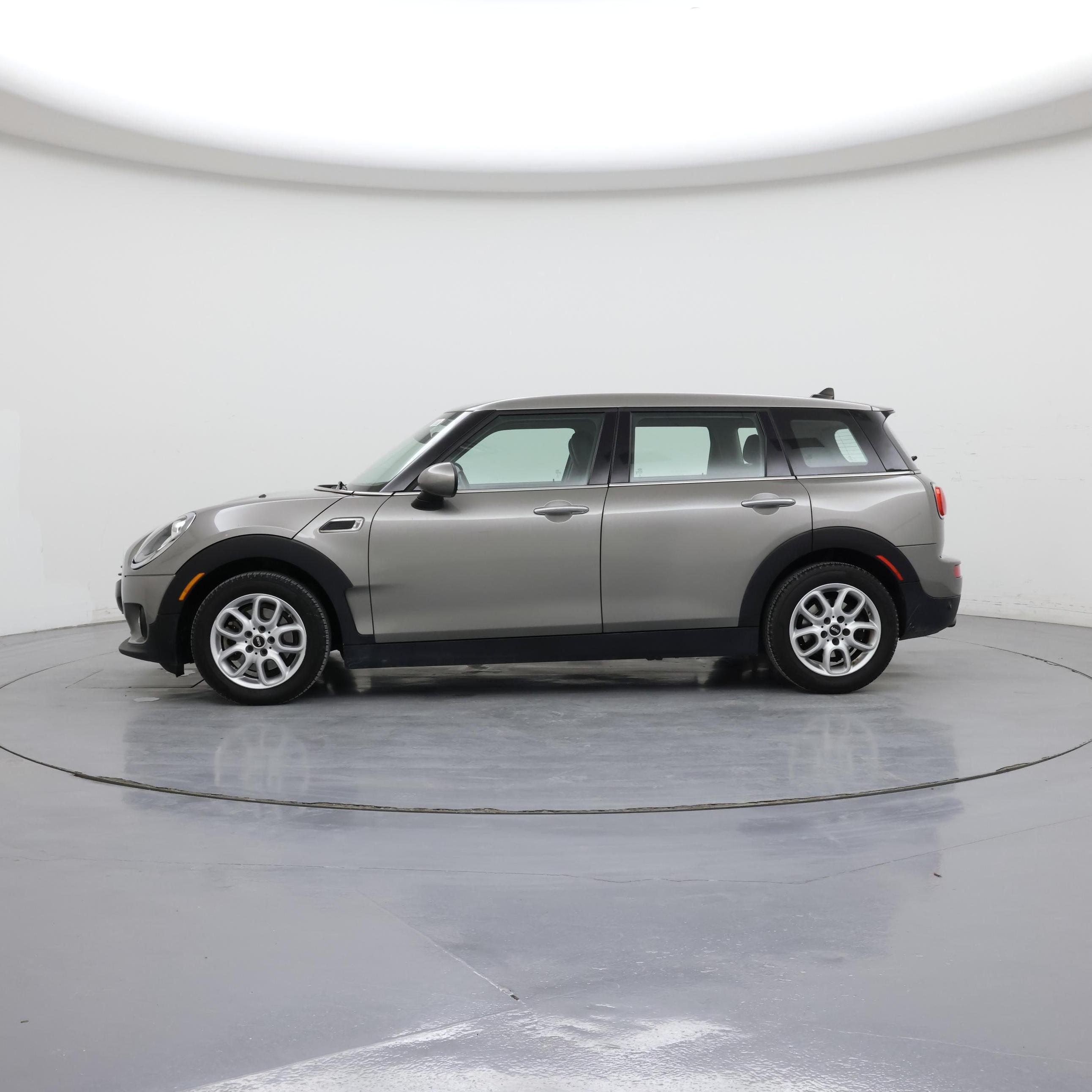 Thumbnail: 2019 MINI Cooper Clubman - 3