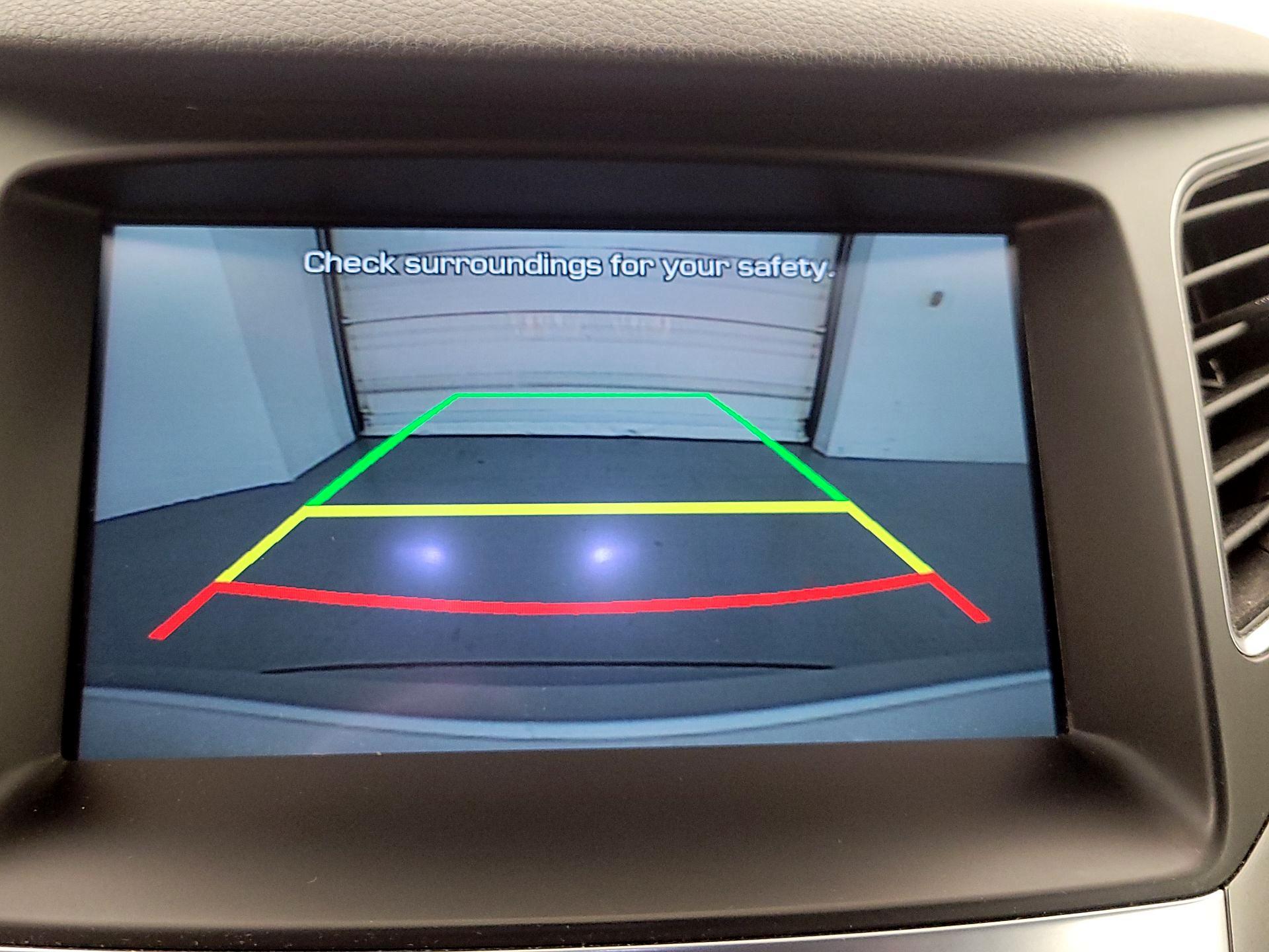 Thumbnail: 2015 Hyundai Azera - 15