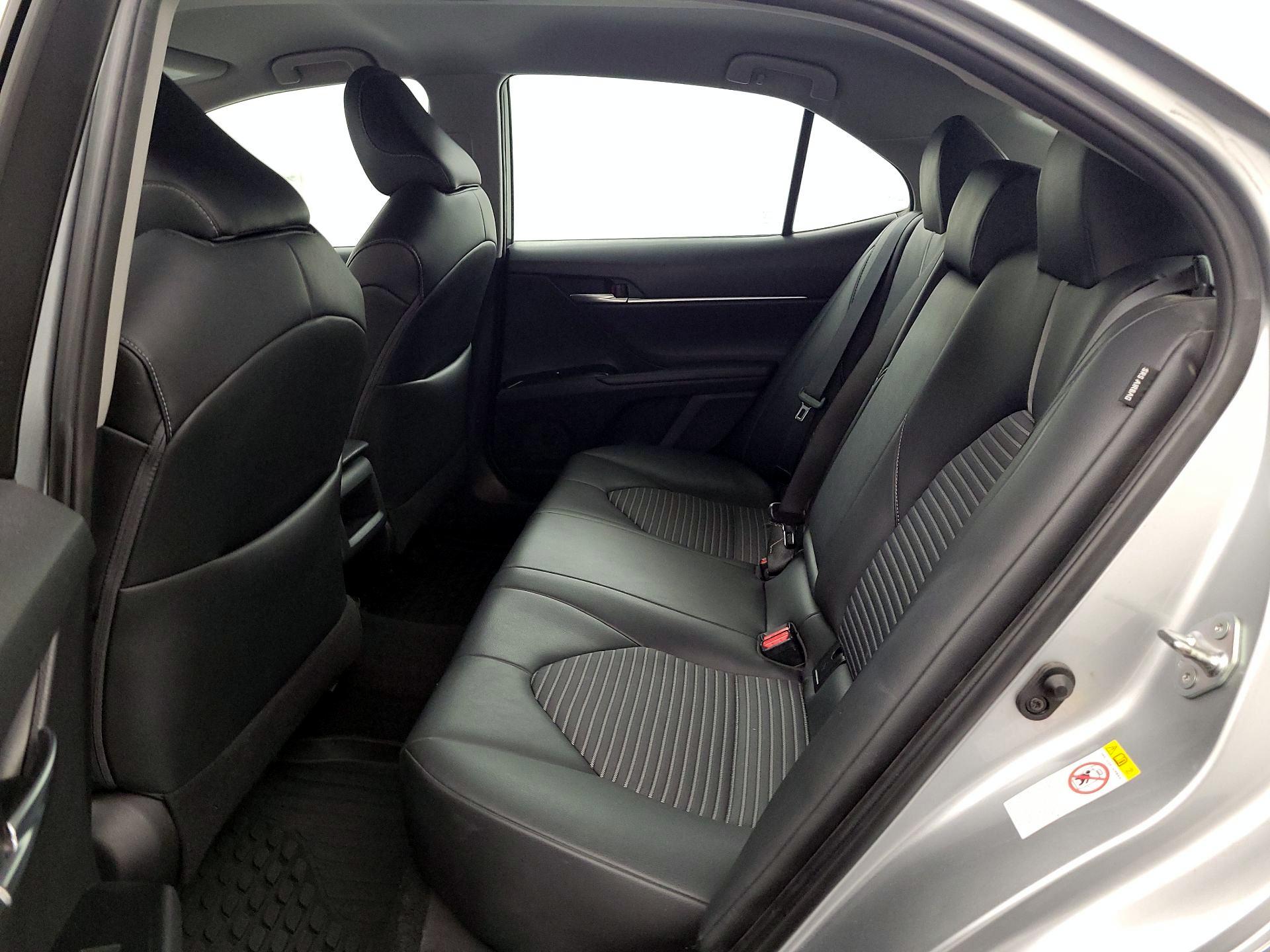 Thumbnail: 2018 Toyota Camry - 19