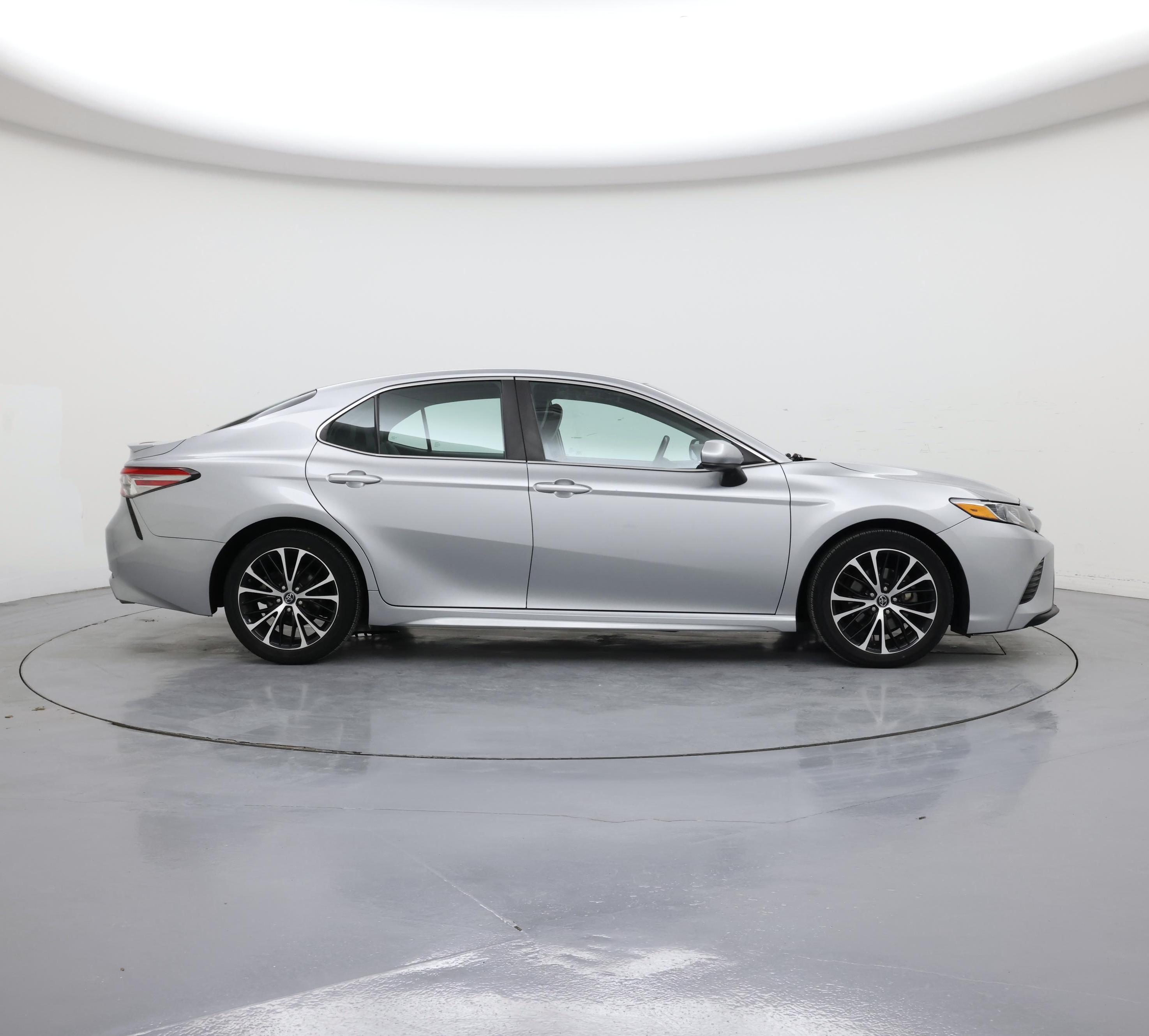 Thumbnail: 2018 Toyota Camry - 7