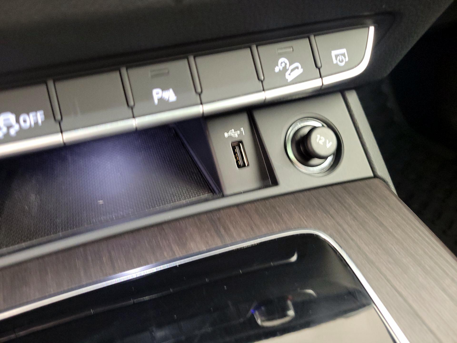 Thumbnail: 2021 Audi Q5 - 18