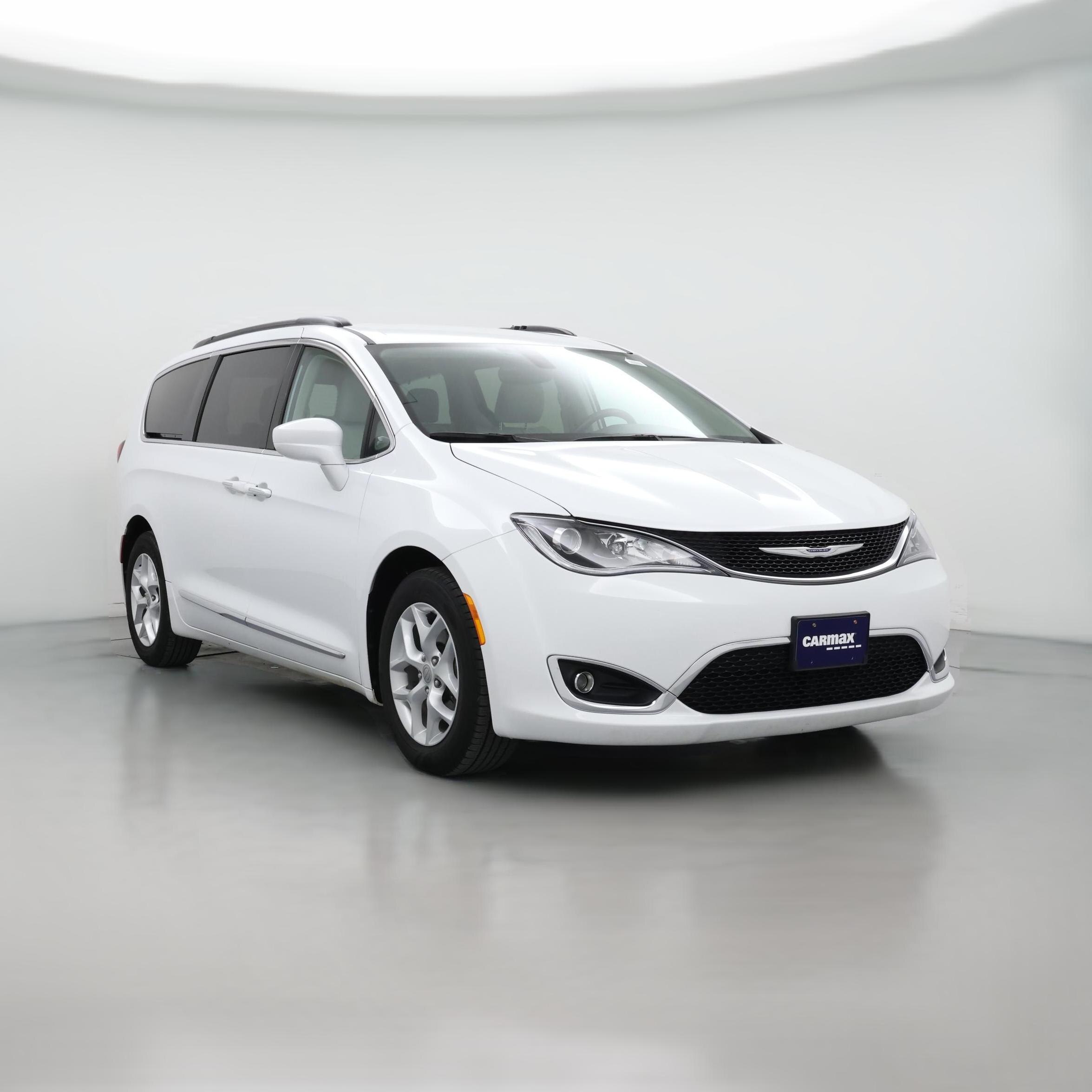 Thumbnail: 2017 Chrysler Pacifica - 1