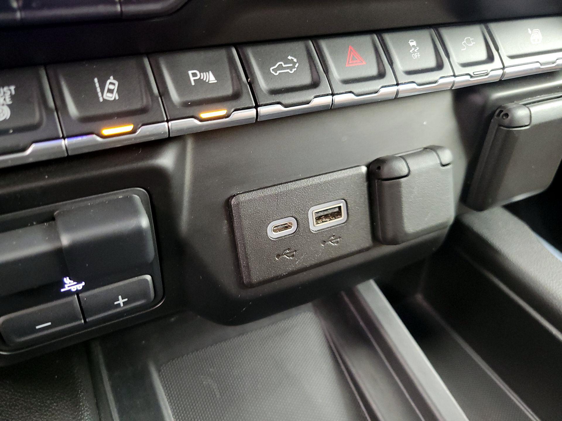 Thumbnail: 2023 Chevrolet Silverado 2500 - 18