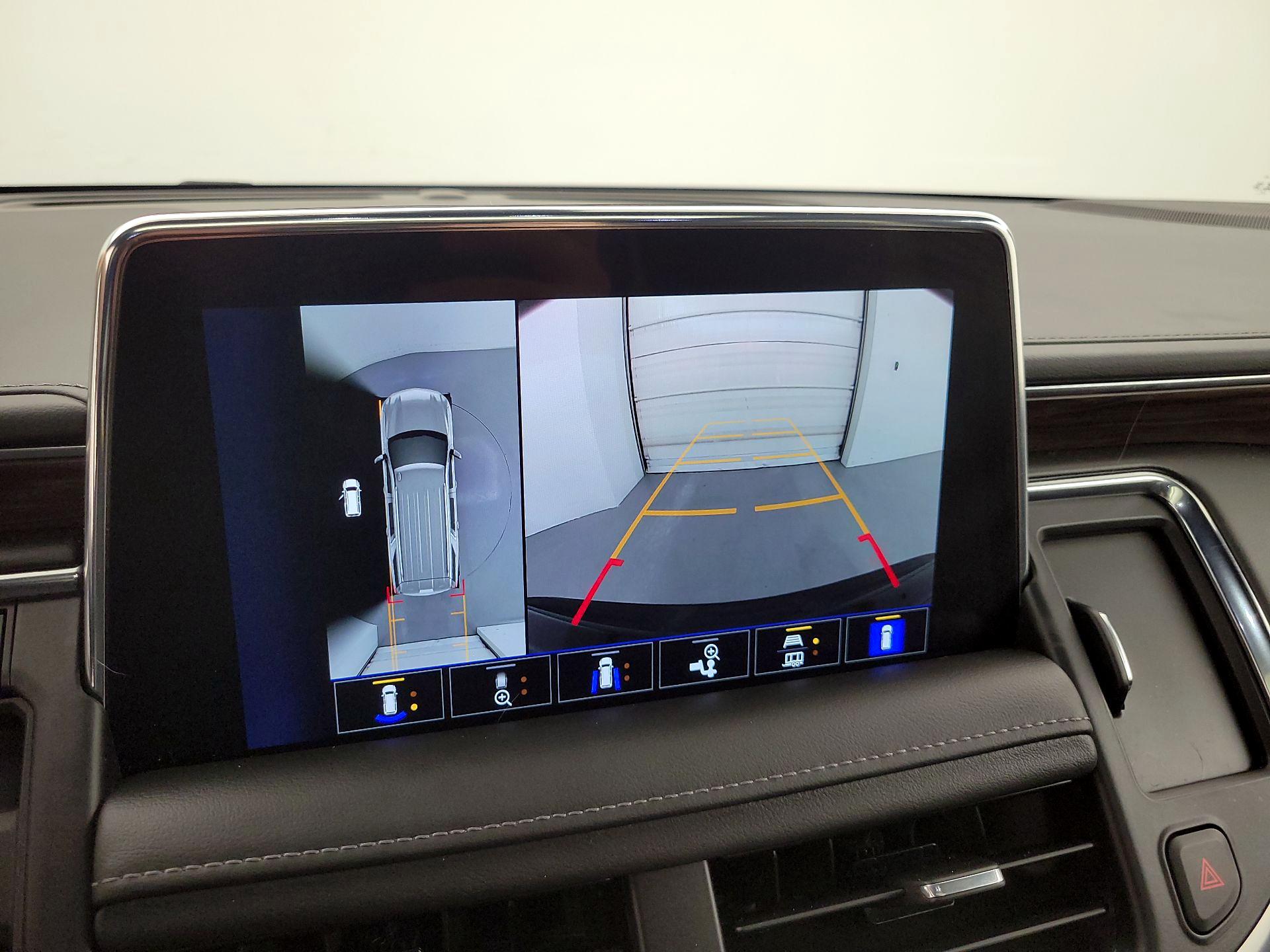 Thumbnail: 2022 Chevrolet Tahoe - 14