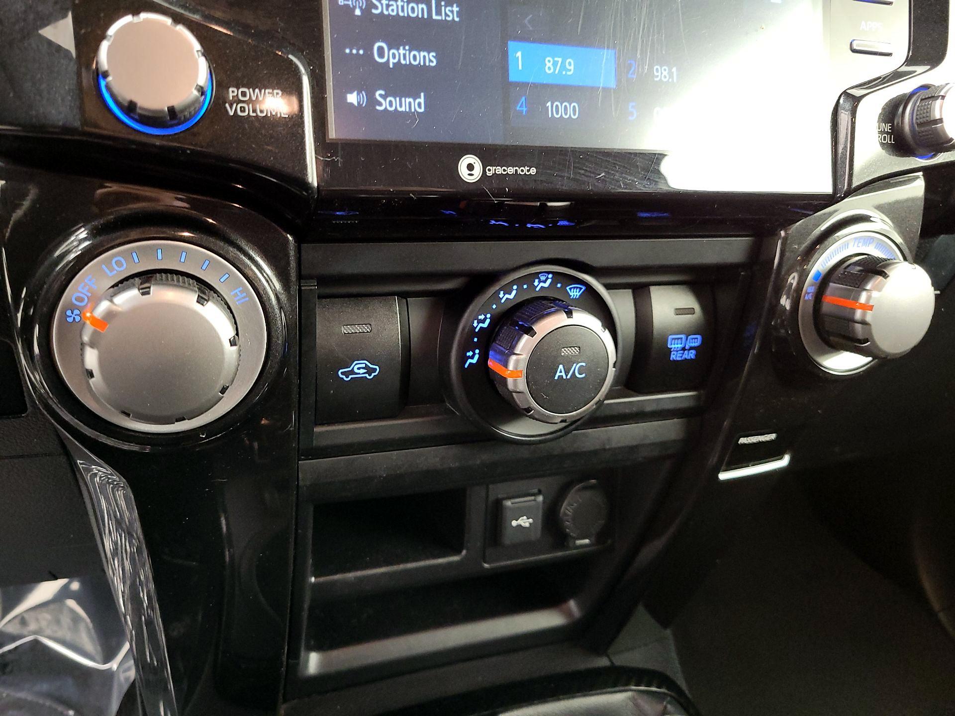 Thumbnail: 2021 Toyota 4Runner - 16