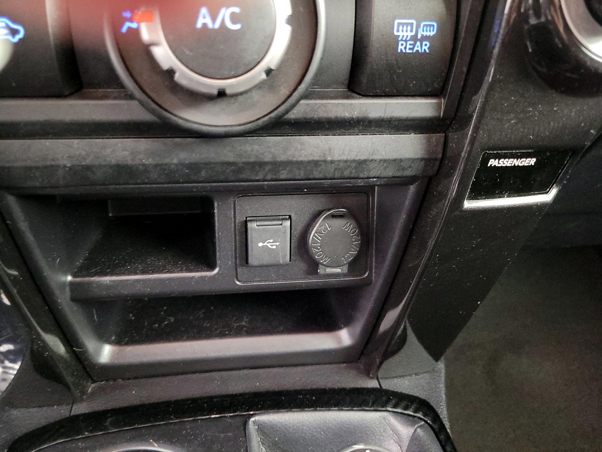 Thumbnail: 2021 Toyota 4Runner - 18