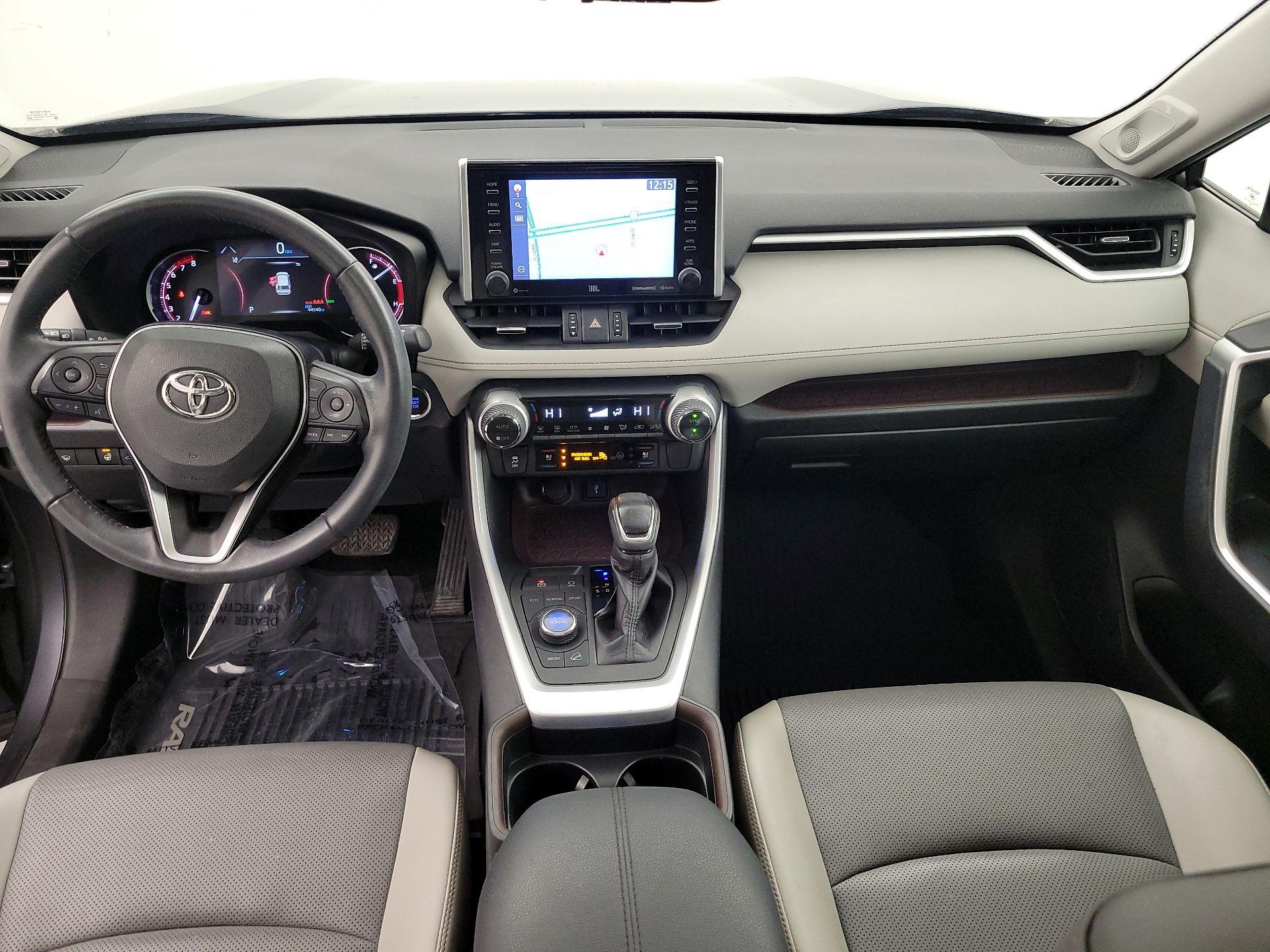 Thumbnail: 2020 Toyota RAV4 - 9