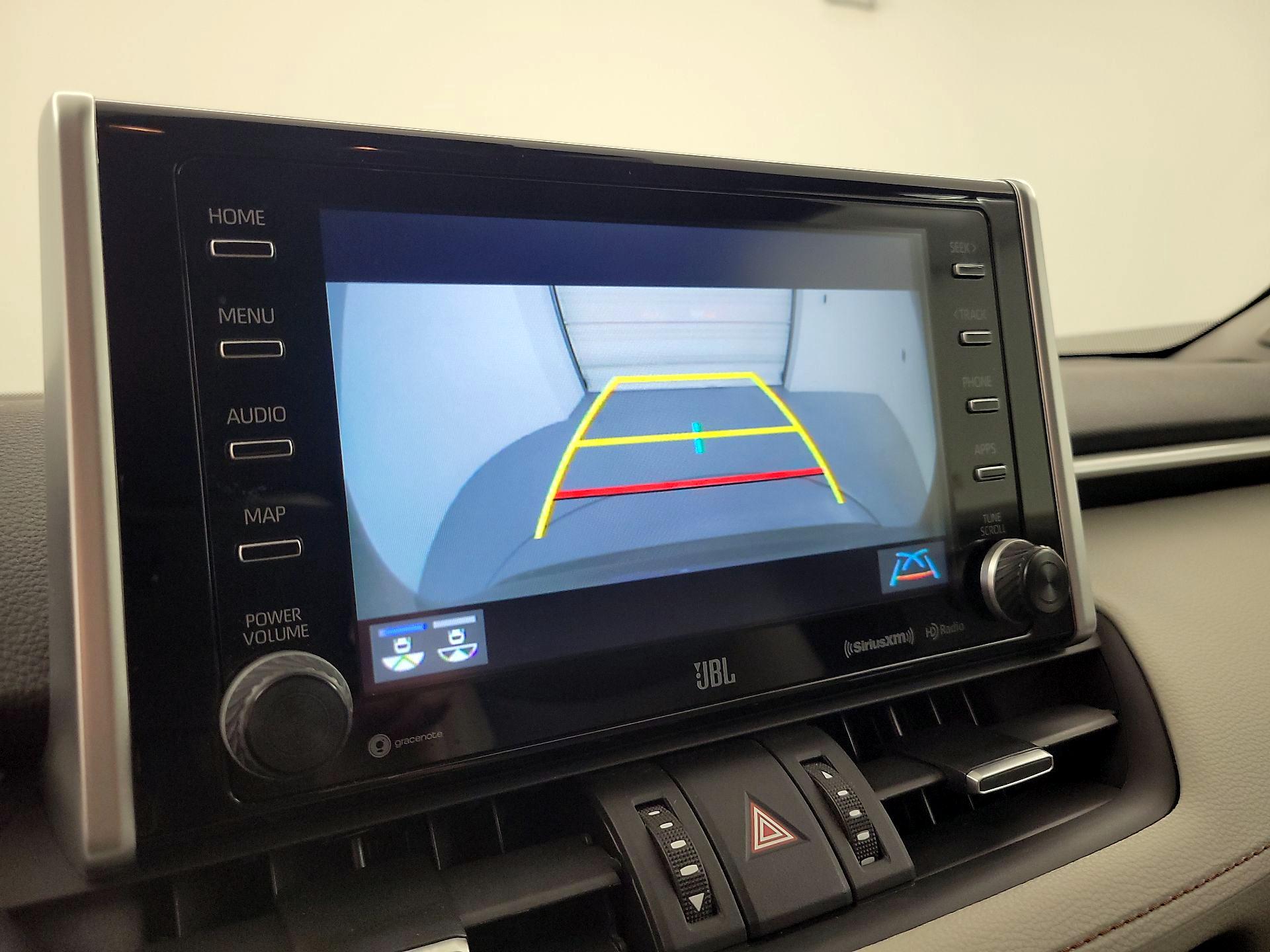 Thumbnail: 2020 Toyota RAV4 - 15