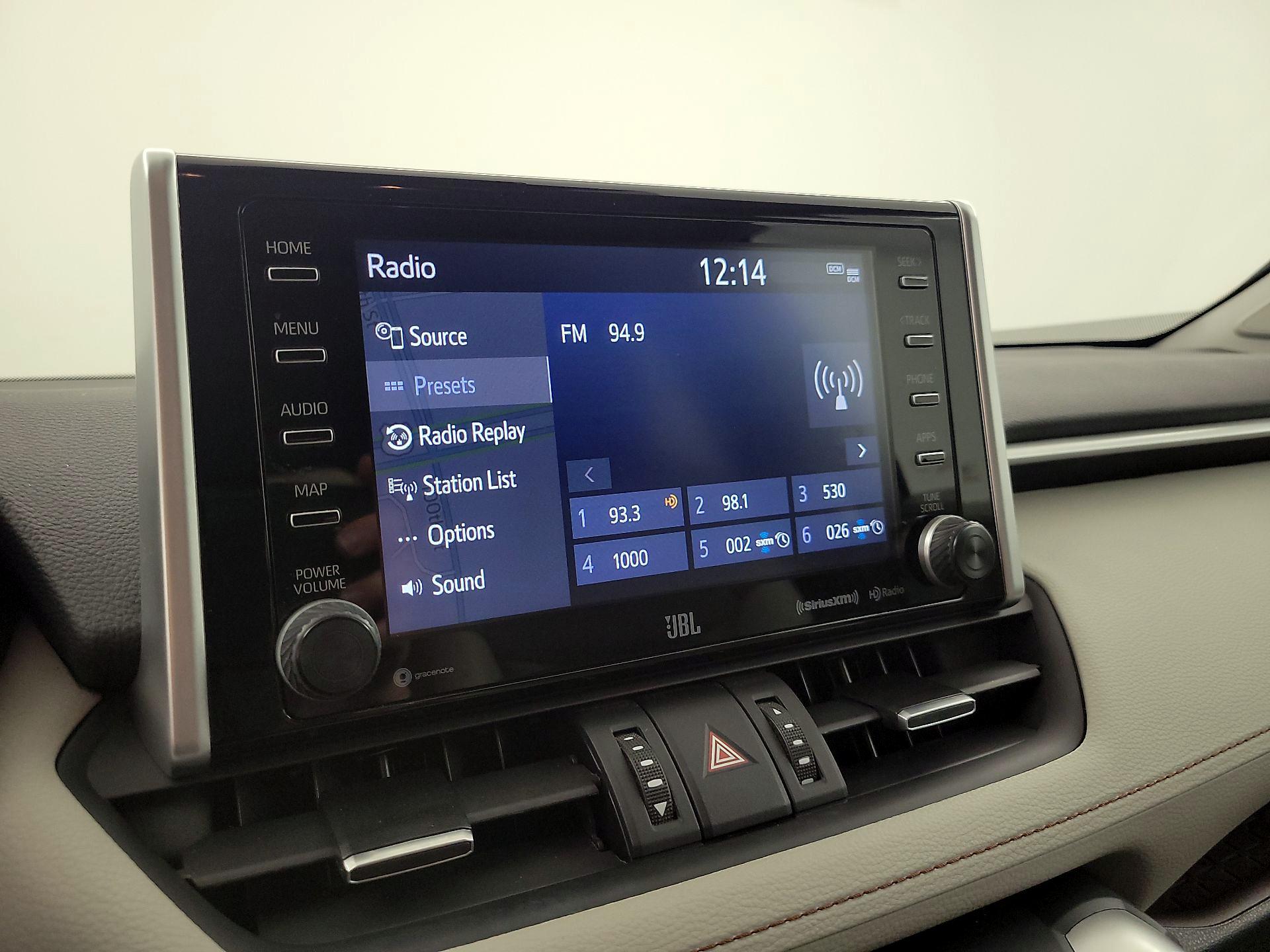 Thumbnail: 2020 Toyota RAV4 - 16