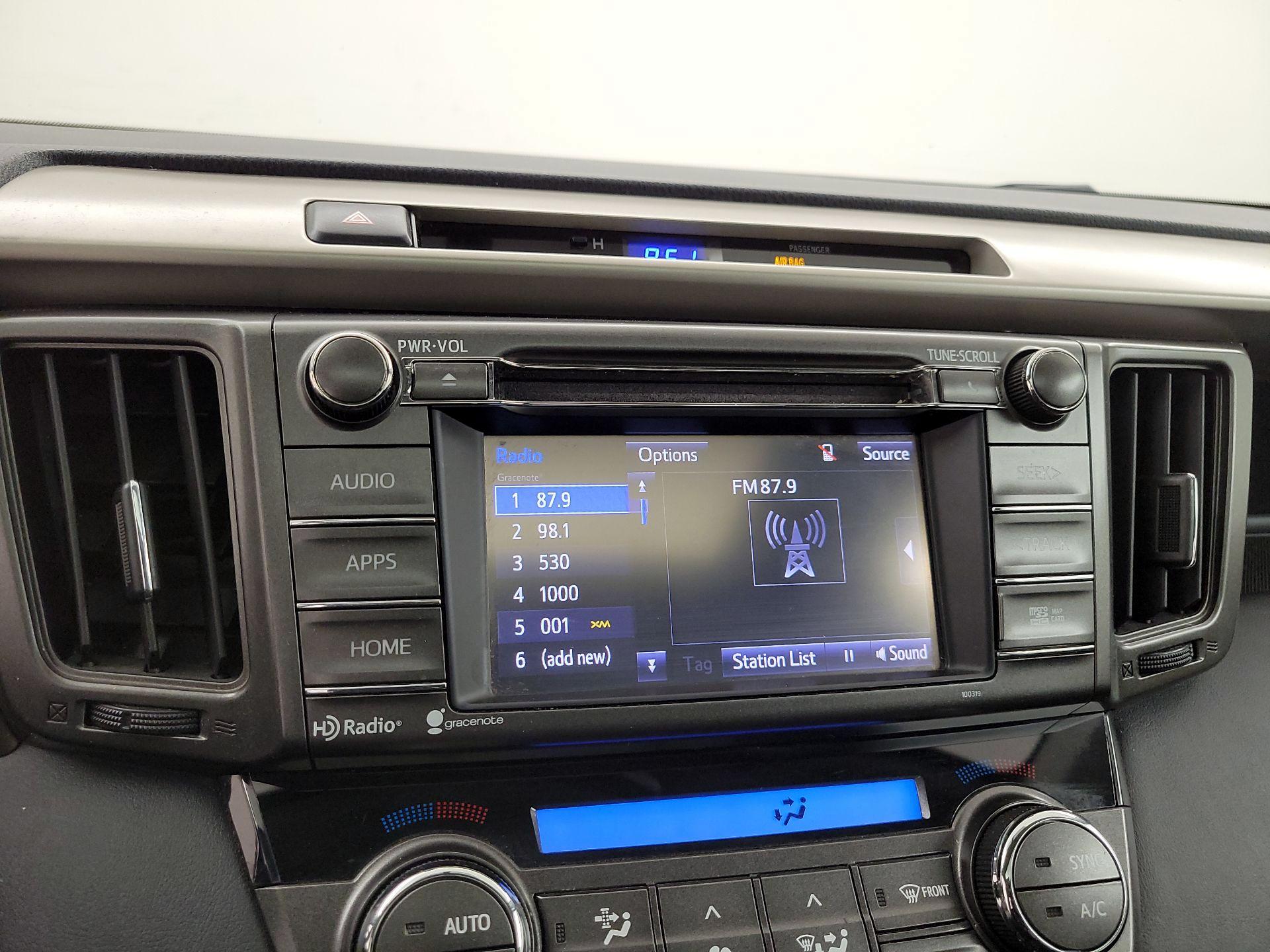 Thumbnail: 2015 Toyota RAV4 - 14