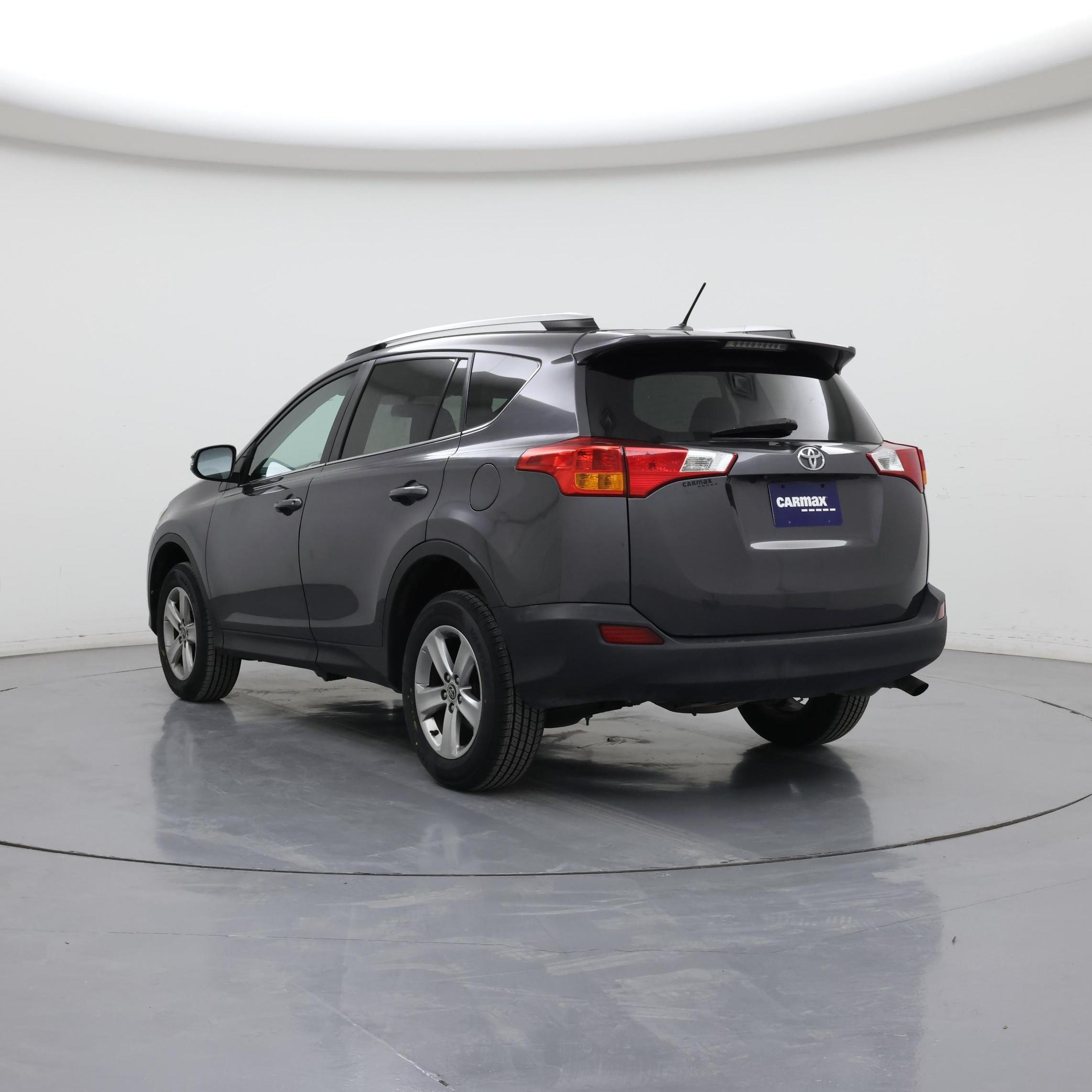 Thumbnail: 2015 Toyota RAV4 - 2