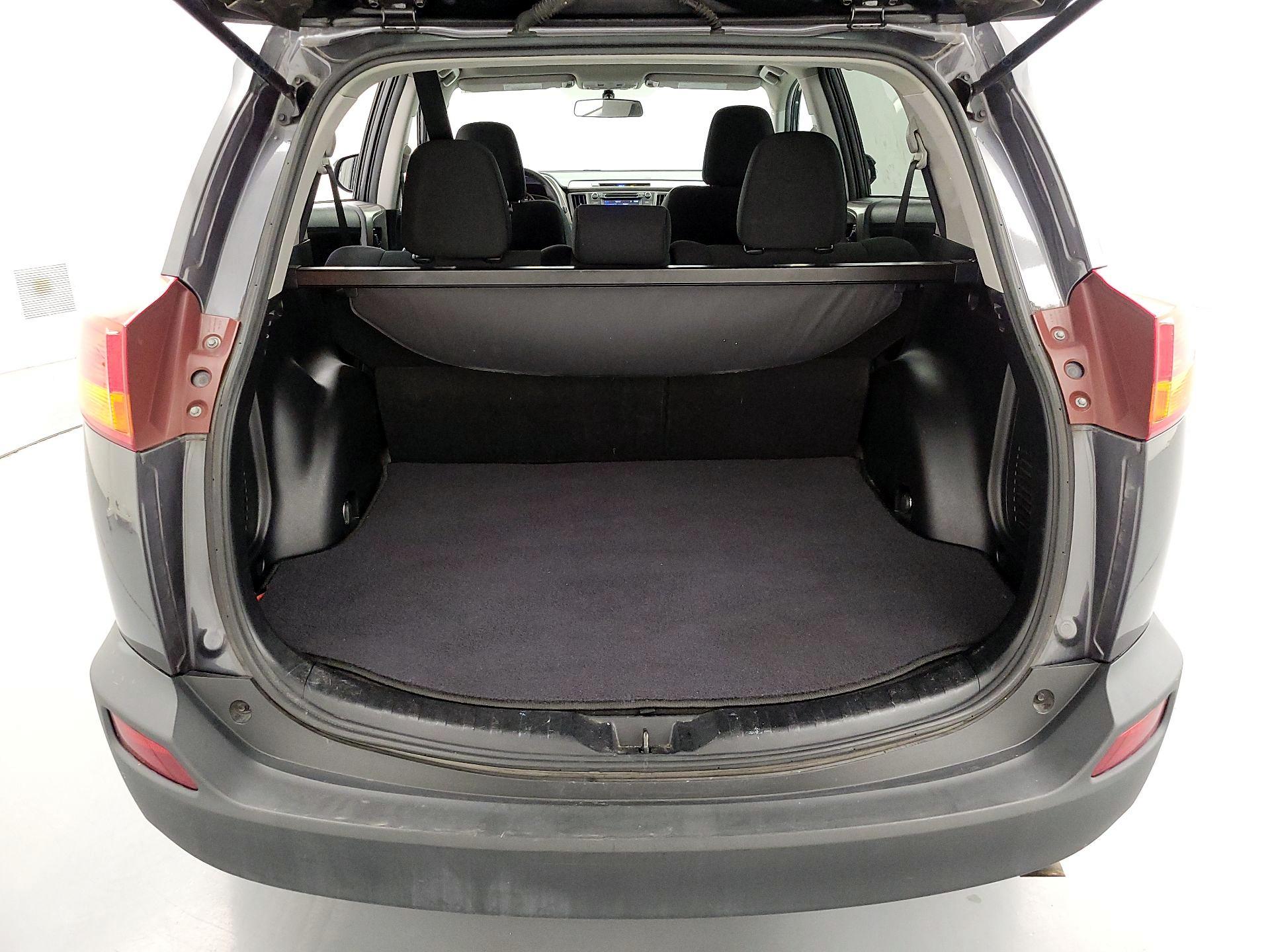 Thumbnail: 2015 Toyota RAV4 - 19