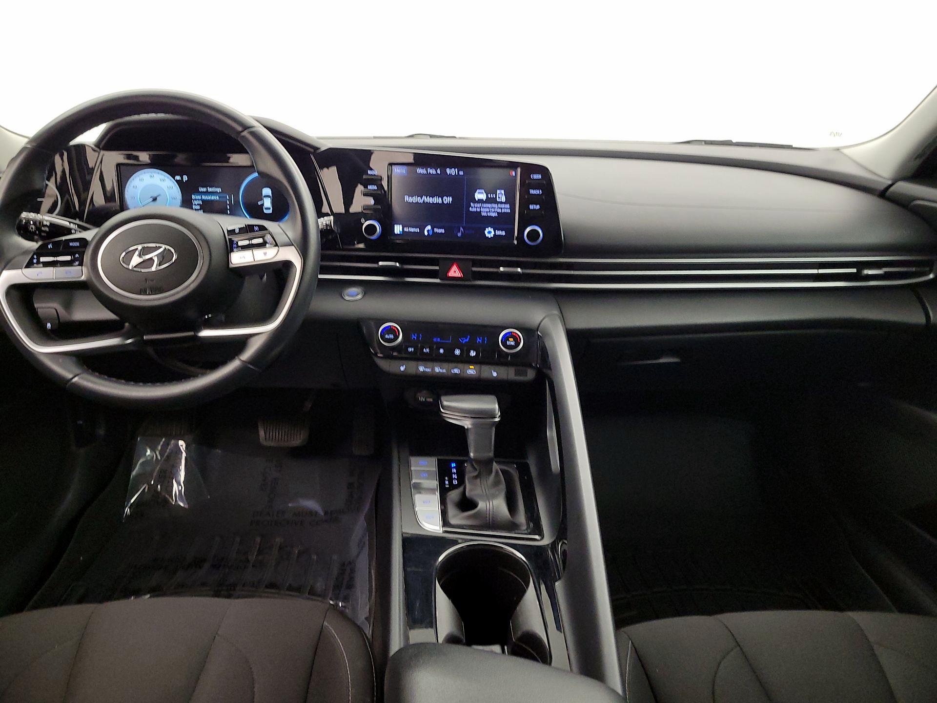 Thumbnail: 2021 Hyundai Elantra - 9