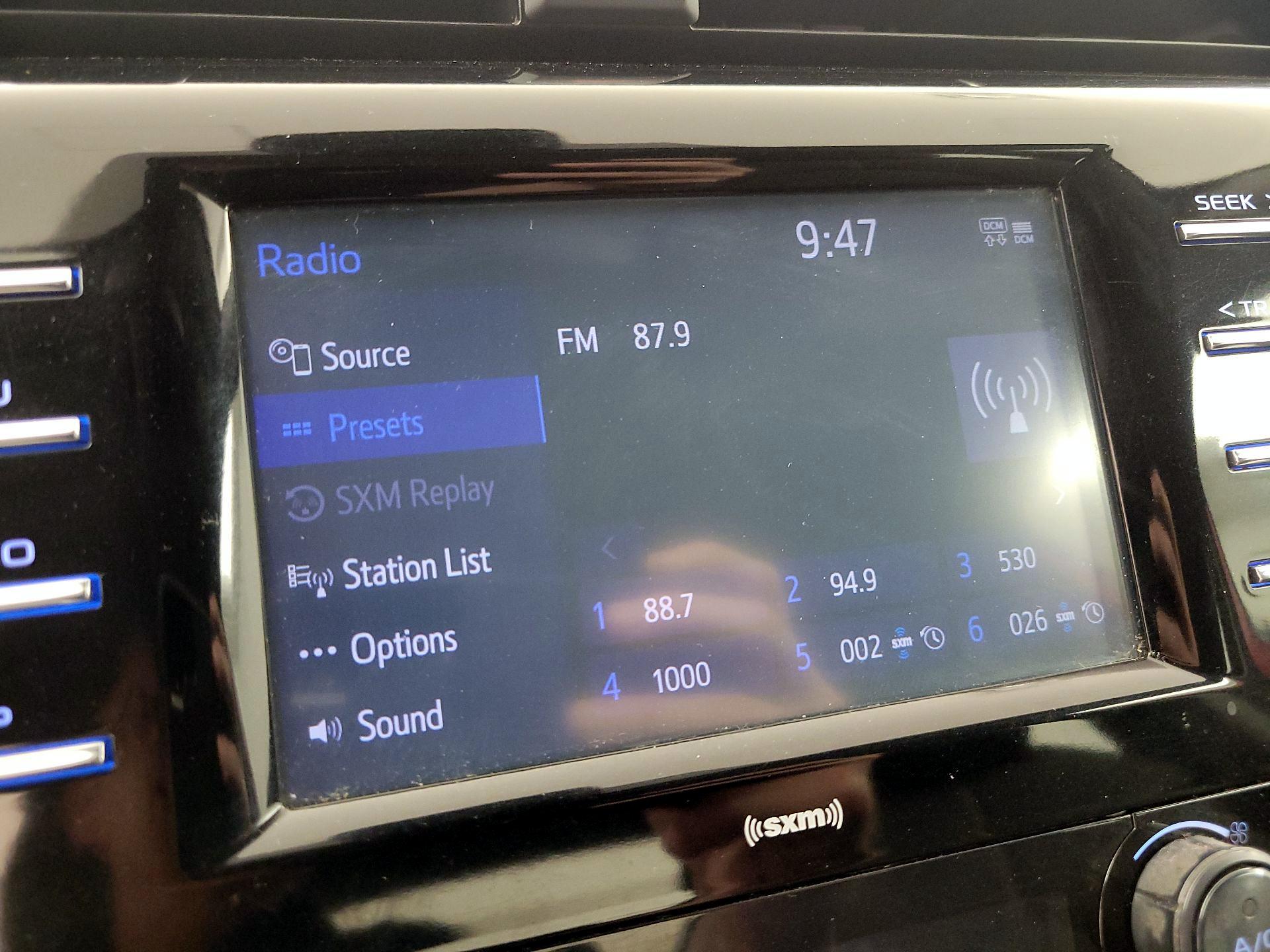 Thumbnail: 2020 Toyota Camry - 15