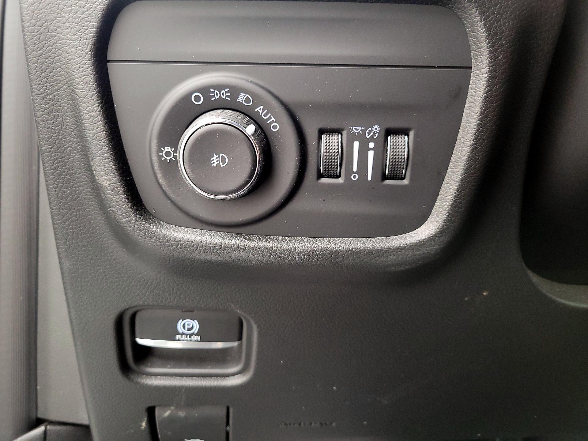 Thumbnail: 2022 Jeep Grand Cherokee - 13