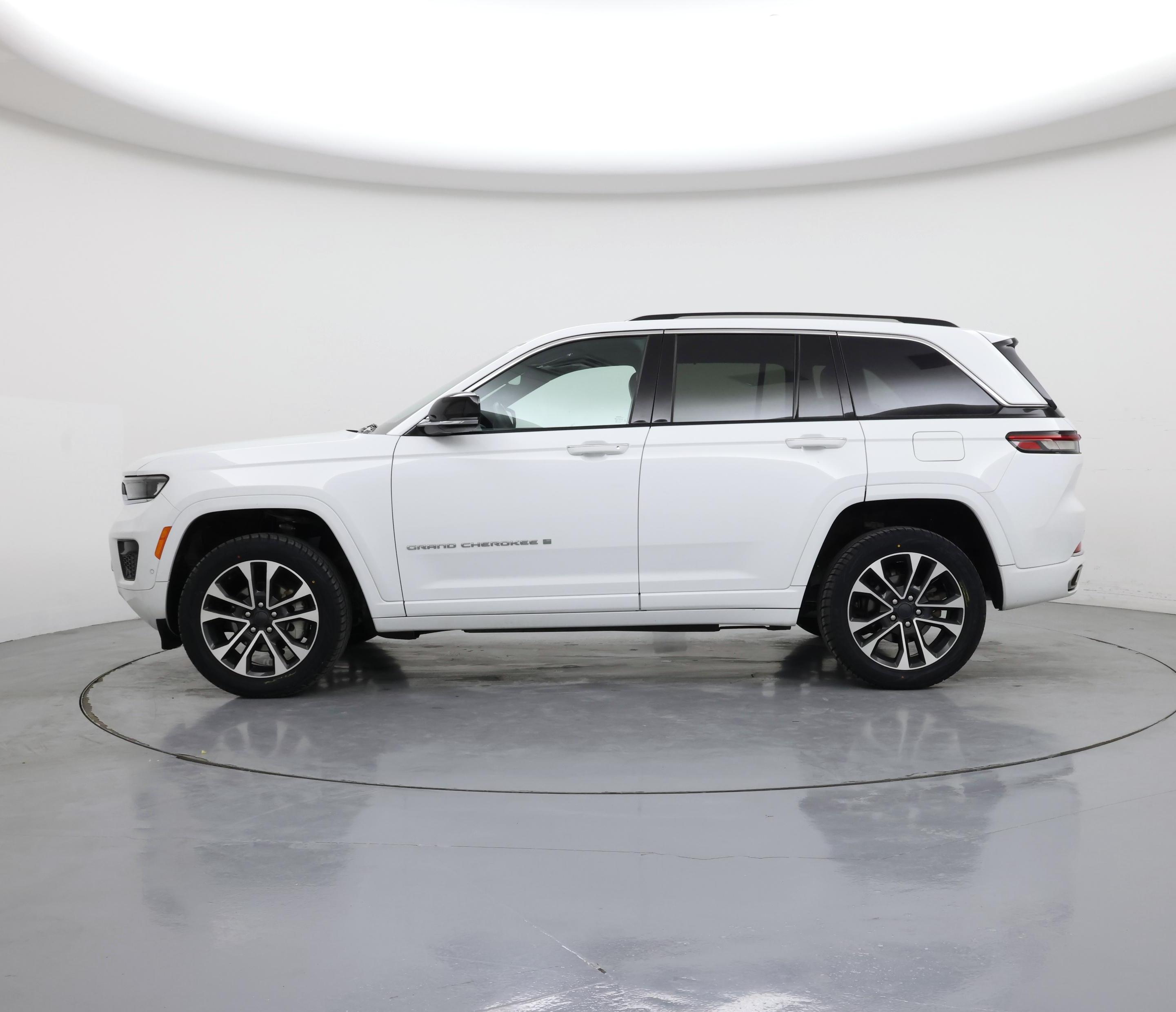 Thumbnail: 2022 Jeep Grand Cherokee - 3